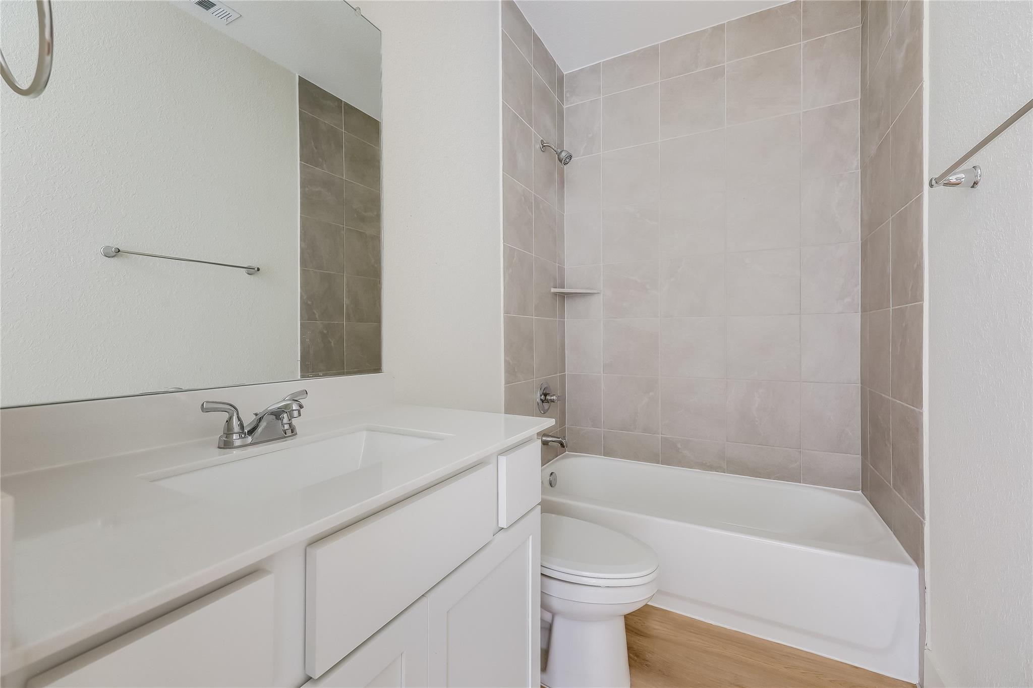 4005 Rockpark Cir, Lago Vista, TX 78645