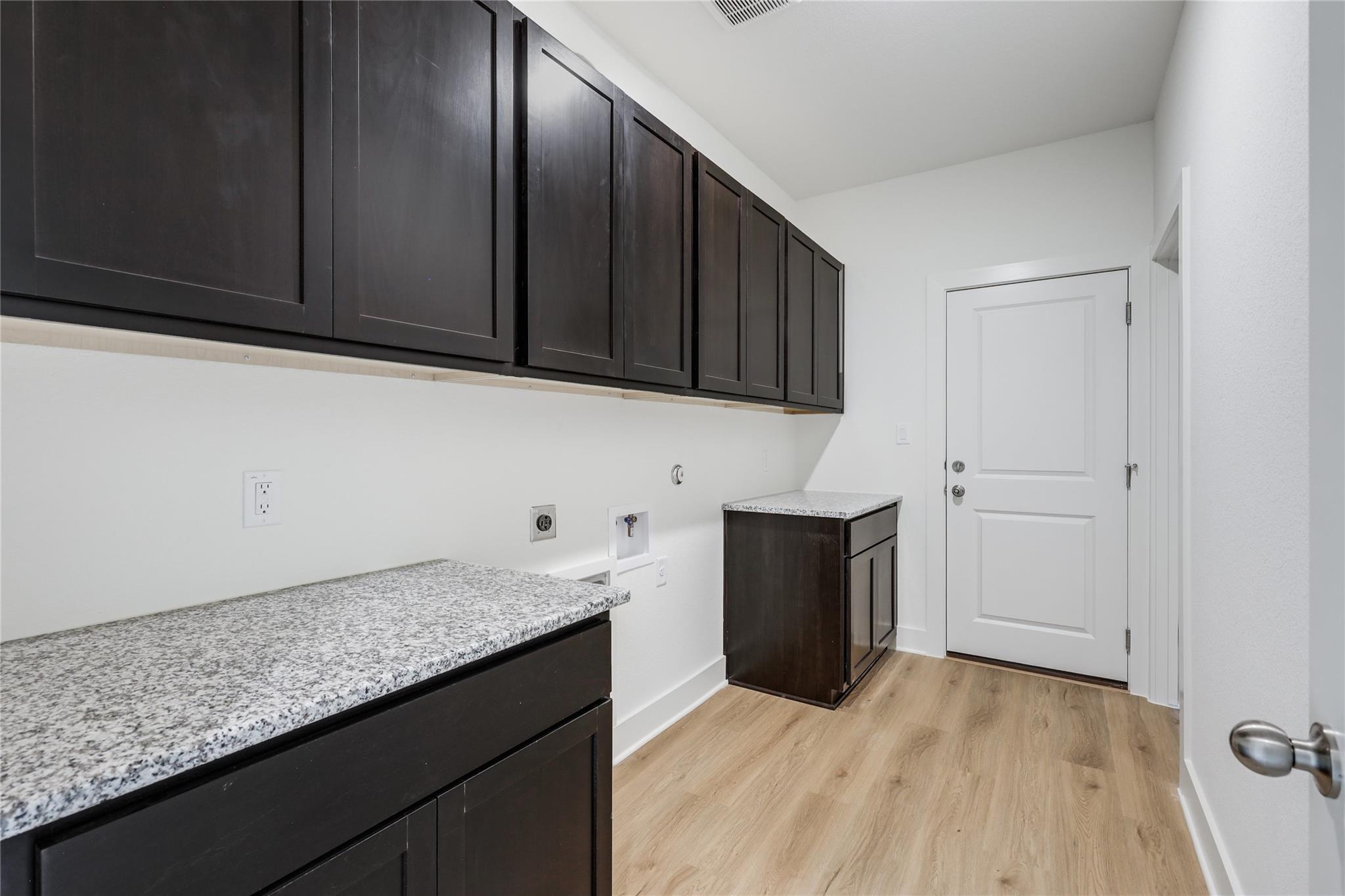 4004 Rockpark Cir, Leander, TX 78645