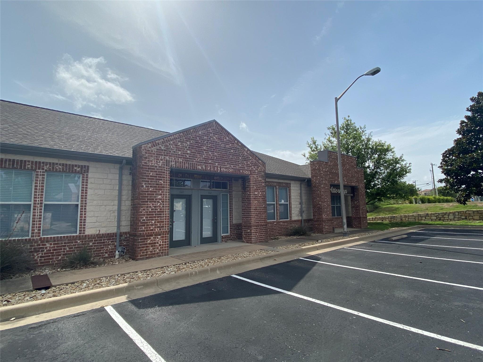 2251 Double Creek Dr # 602, Round Rock, TX 78664