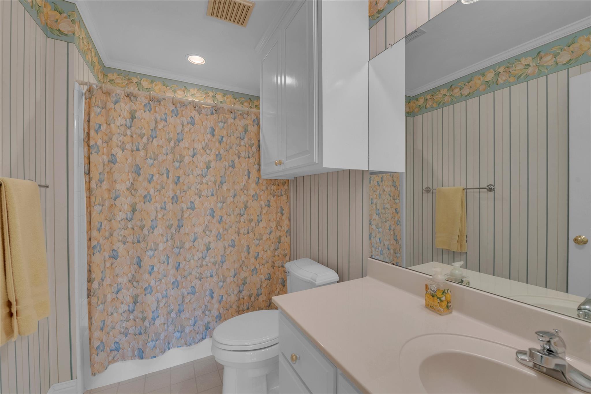 2034 Oak Glen Dr, McGregor, TX 76657