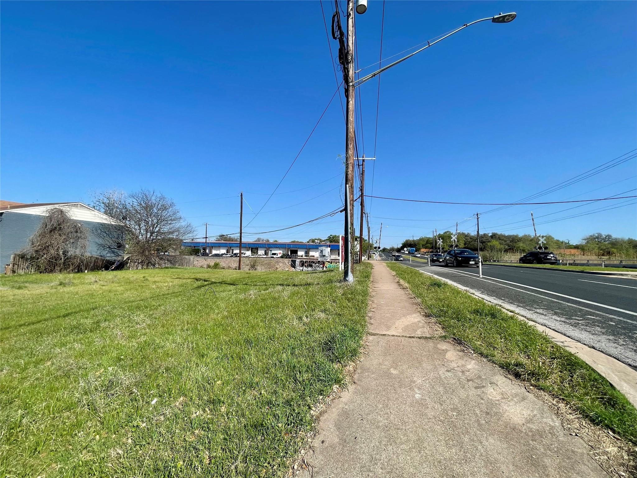 1700 W Stassney Ln, Austin, TX 78745