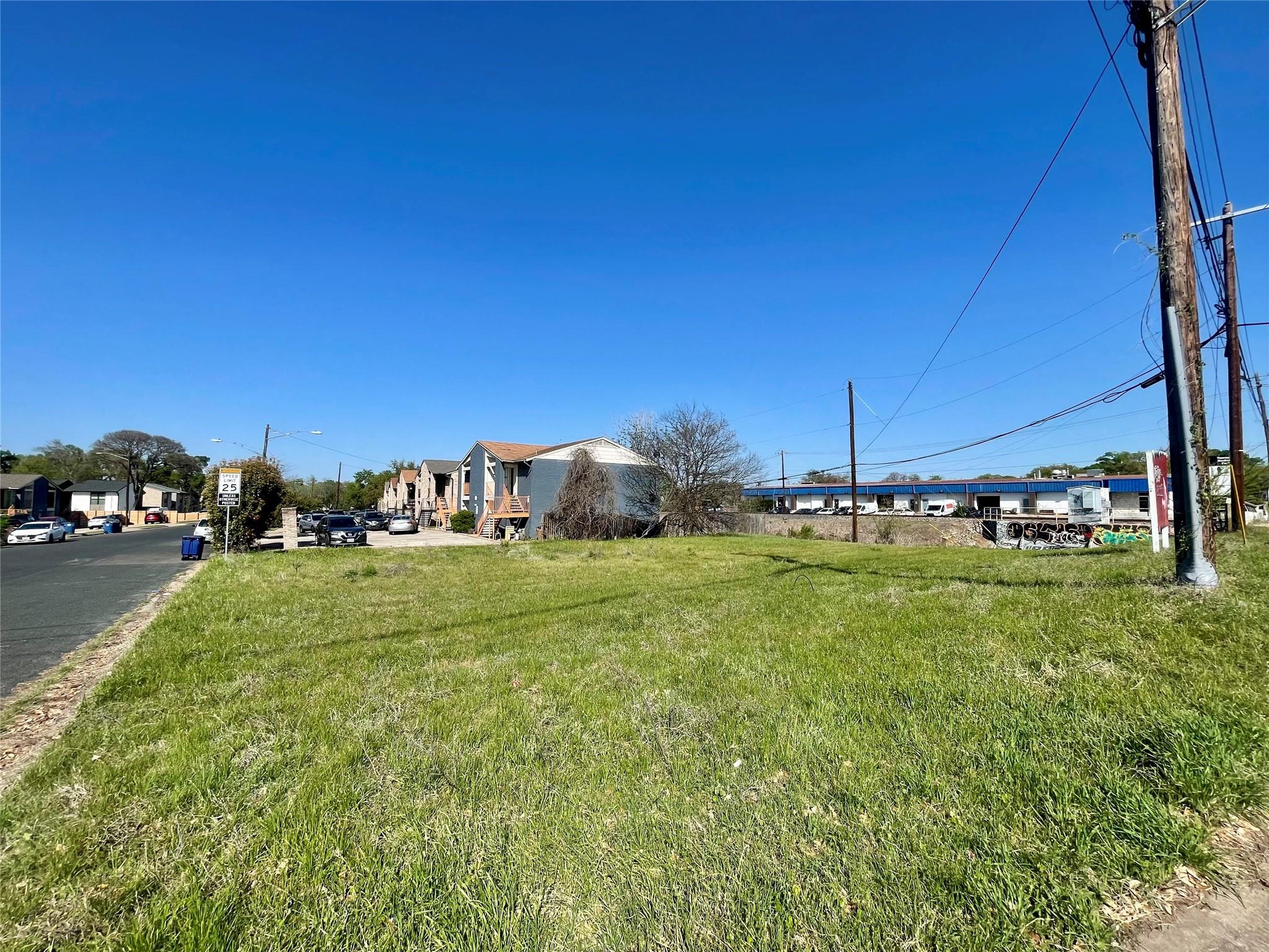 1700 W Stassney Ln, Austin, TX 78745