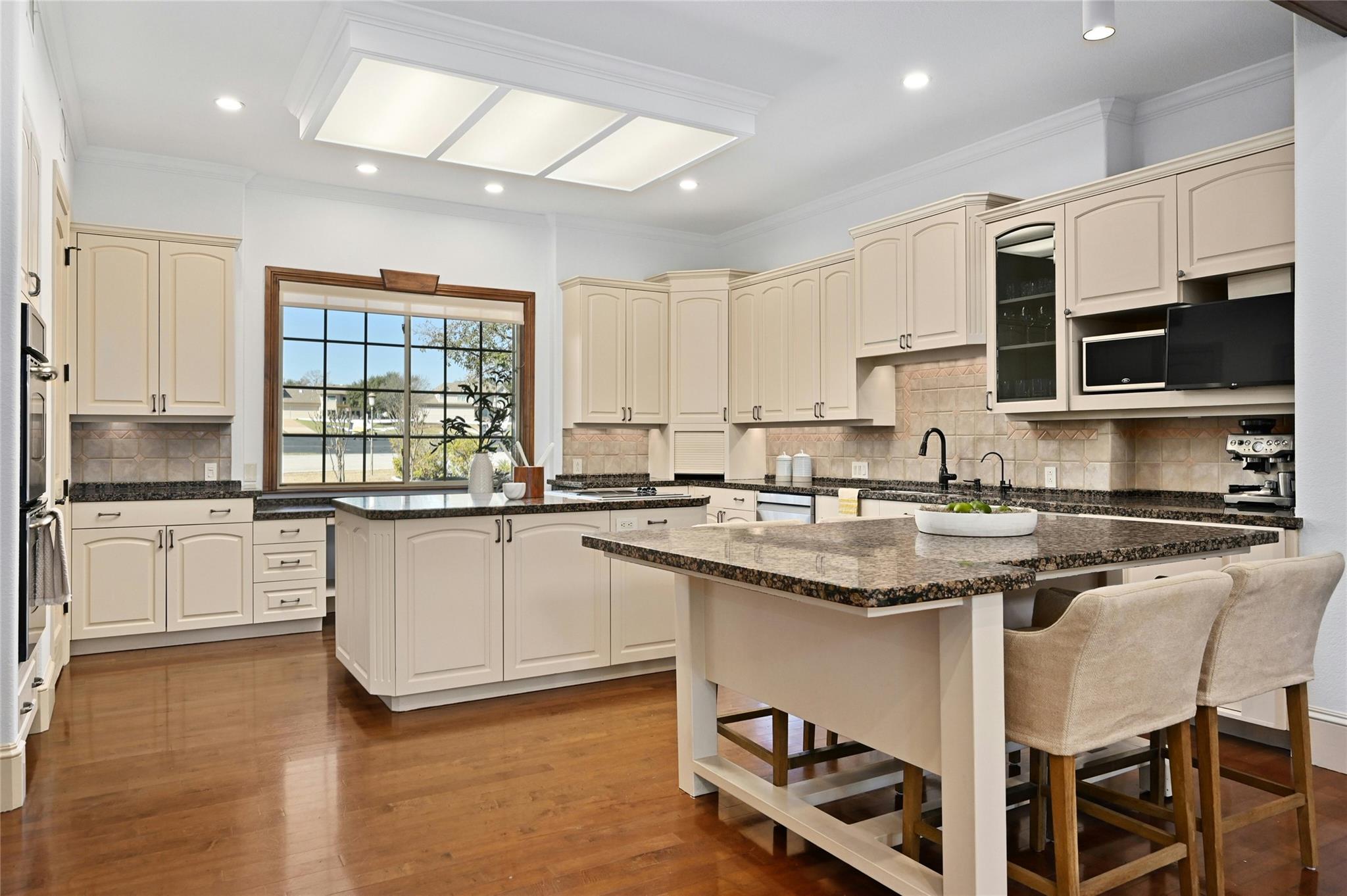 114 Flying Scot St, Lakeway, TX 78734