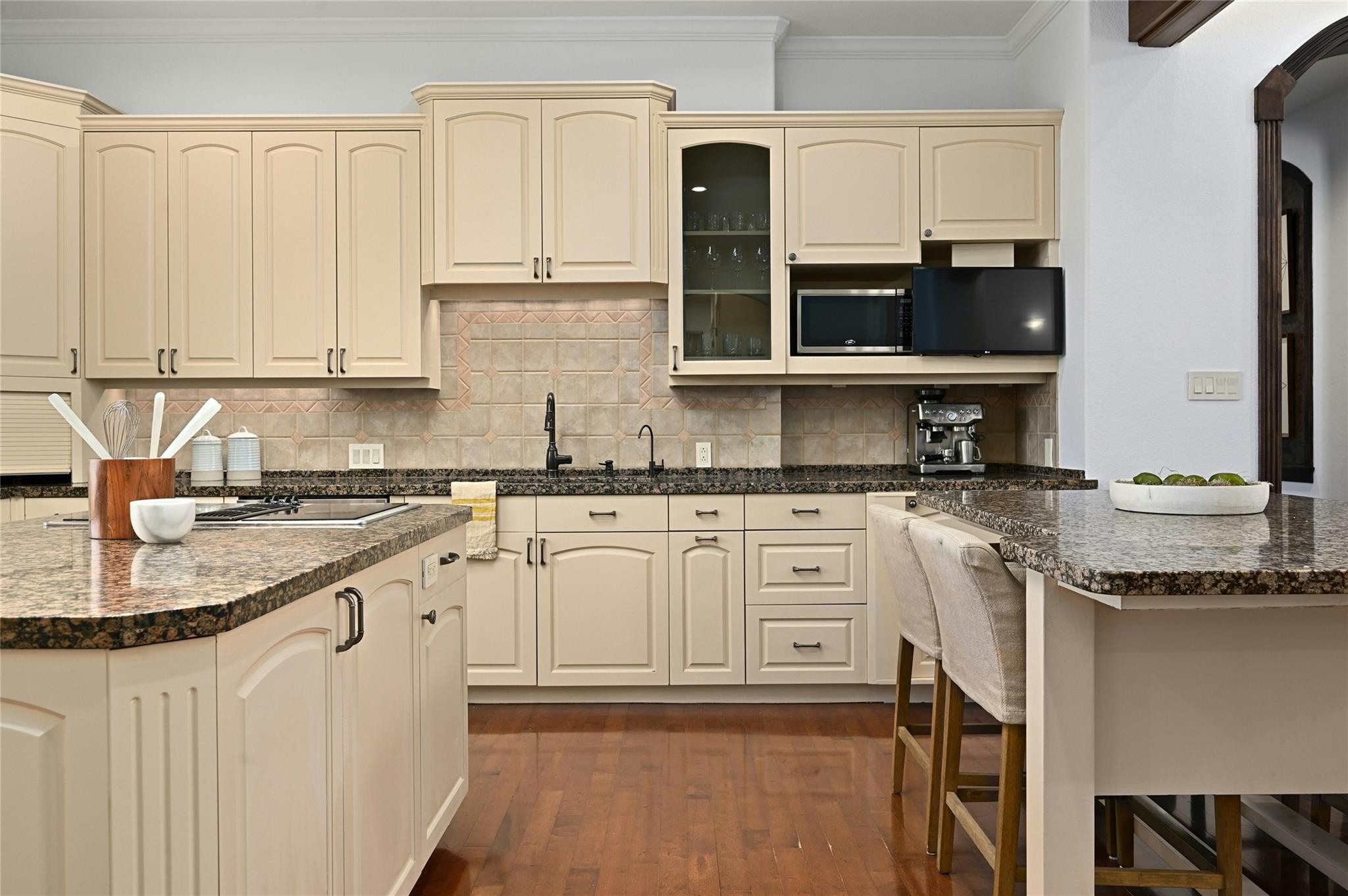 114 Flying Scot St, Lakeway, TX 78734