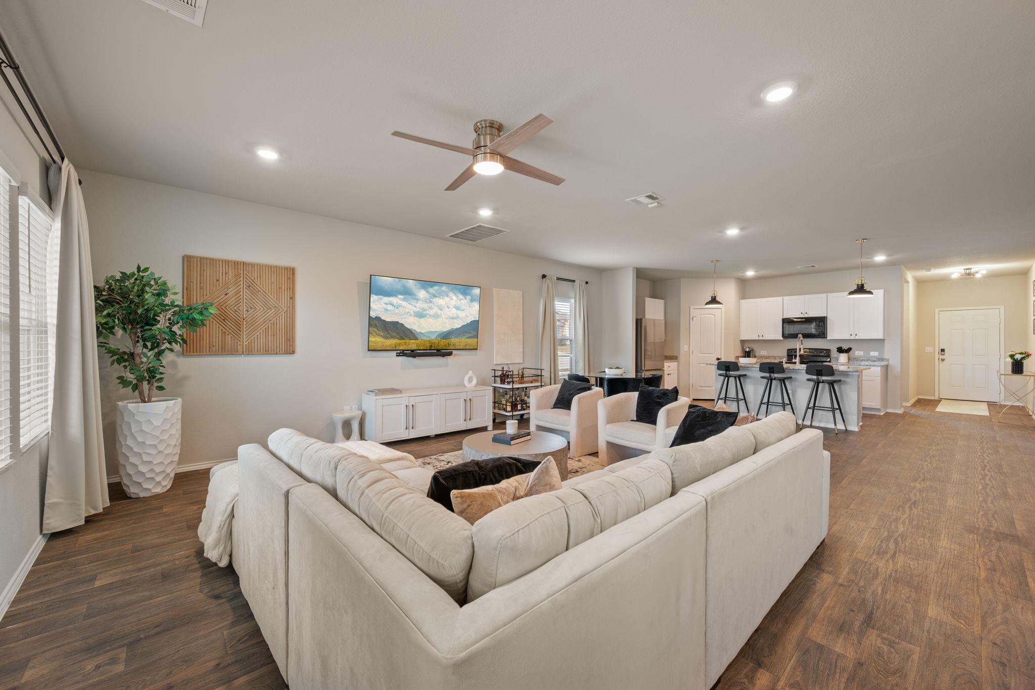 6120 Shanjia Dr, Austin, TX 78724