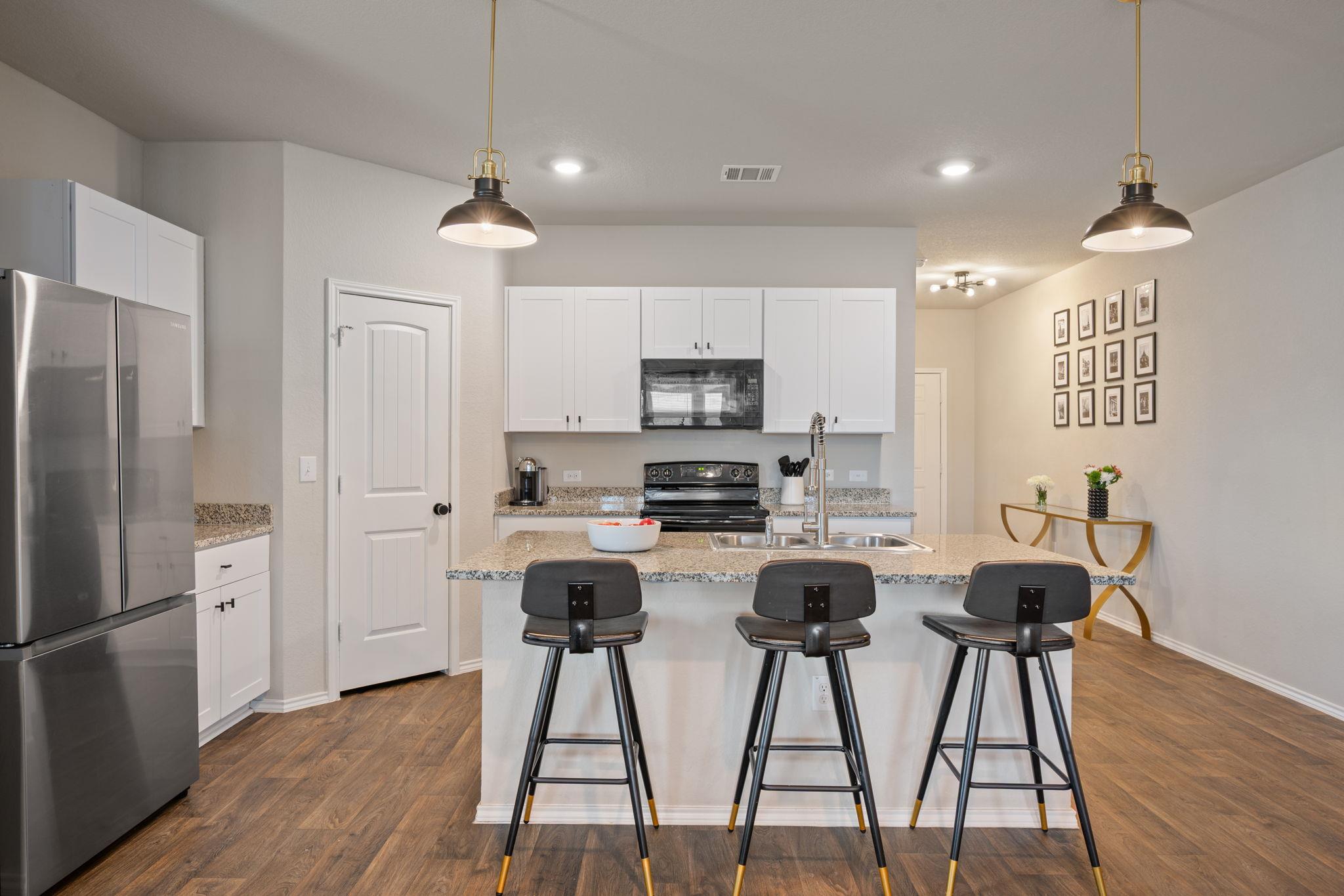 6120 Shanjia Dr, Austin, TX 78724