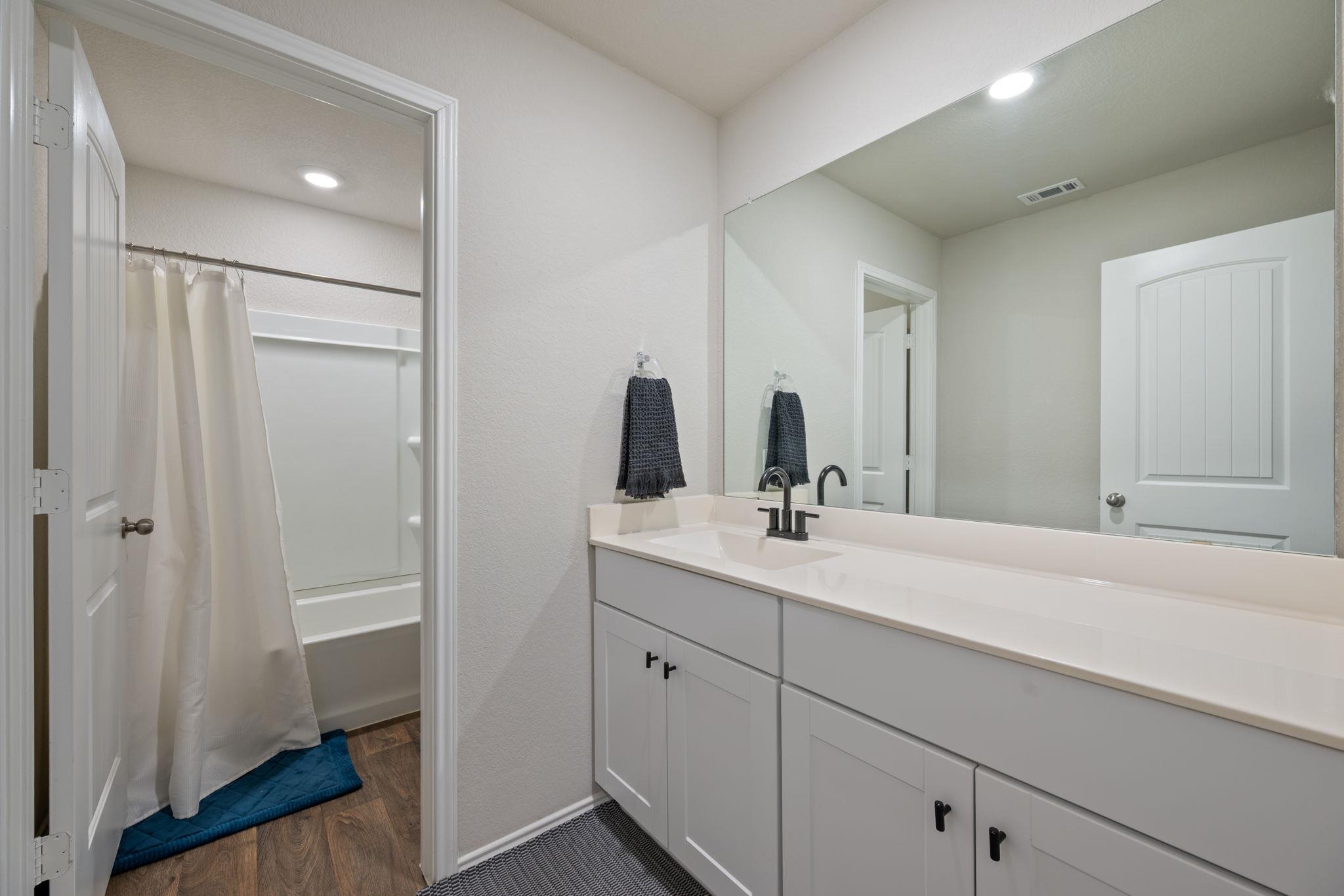 6120 Shanjia Dr, Austin, TX 78724