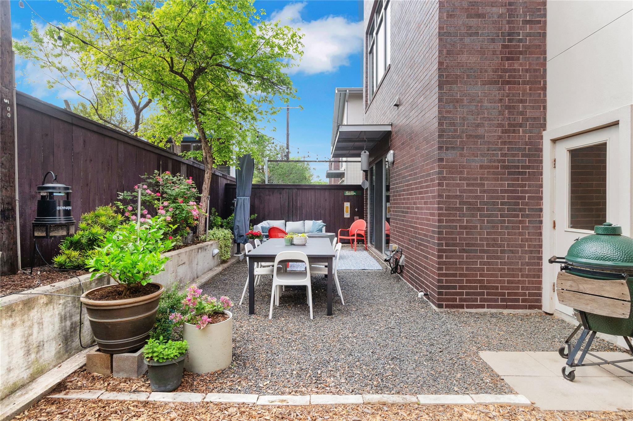 100 E 51st St # 7, Austin, TX 78751
