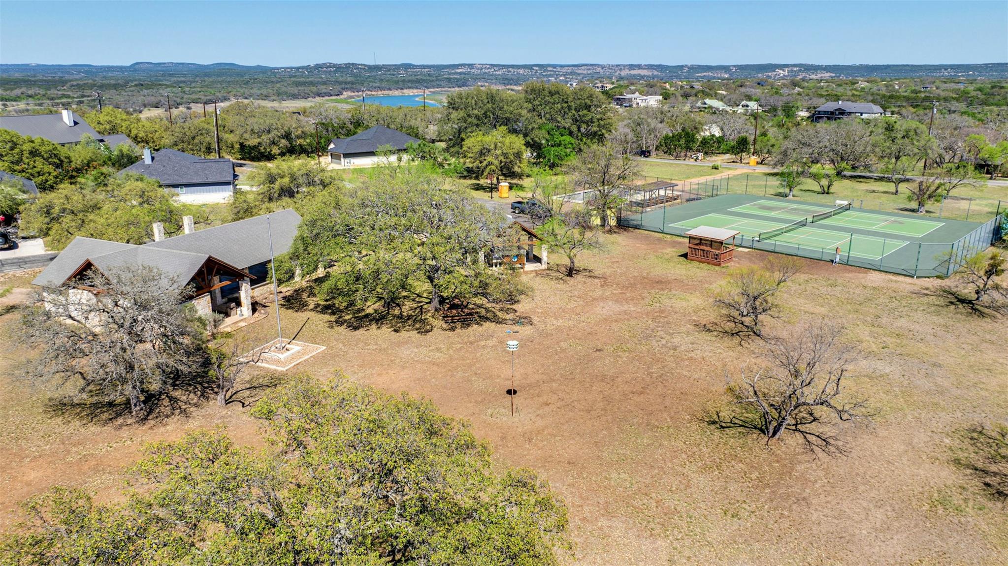 000 Eton Ln, Spicewood, TX 78669