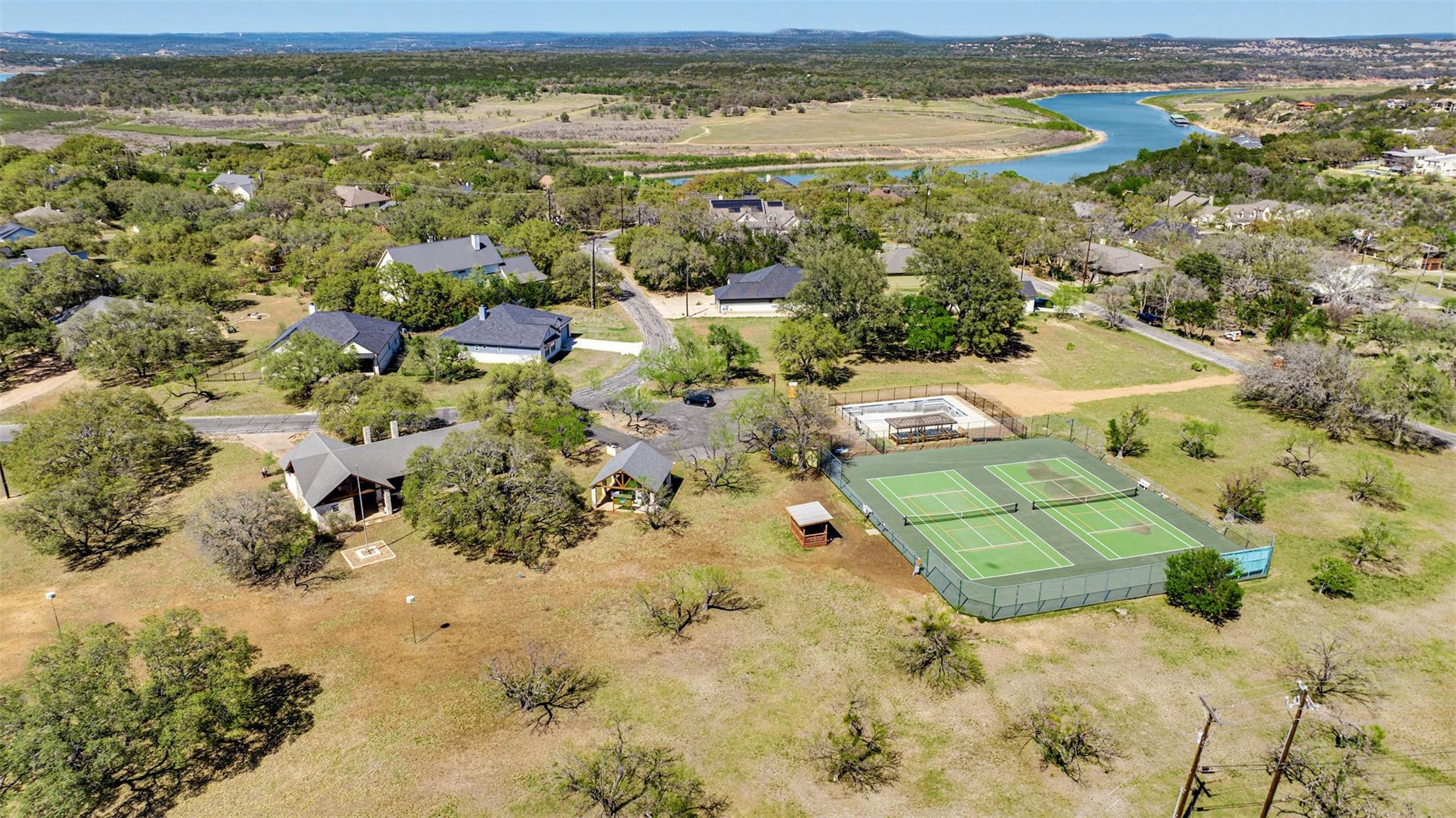 000 Eton Ln, Spicewood, TX 78669