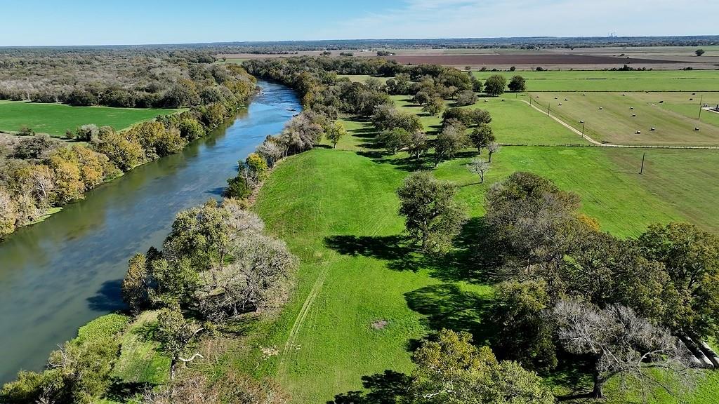 Lot 4 Fayette Shores Cove, West Point, TX 78963