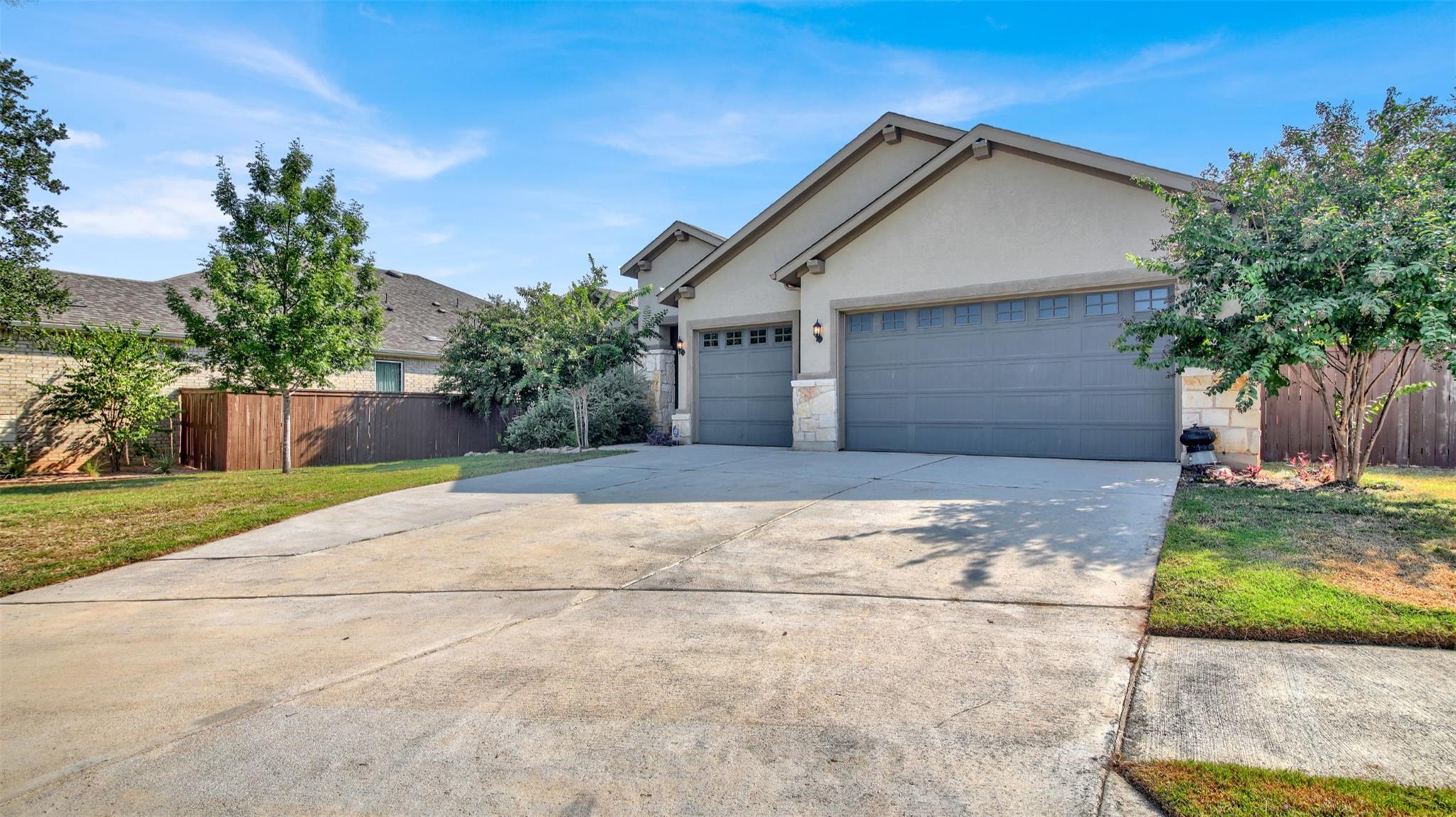 305 Verbena Dr, Marble Falls, TX 78654