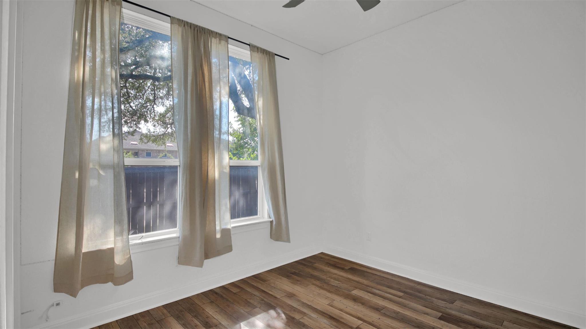 305 Verbena Dr, Marble Falls, TX 78654