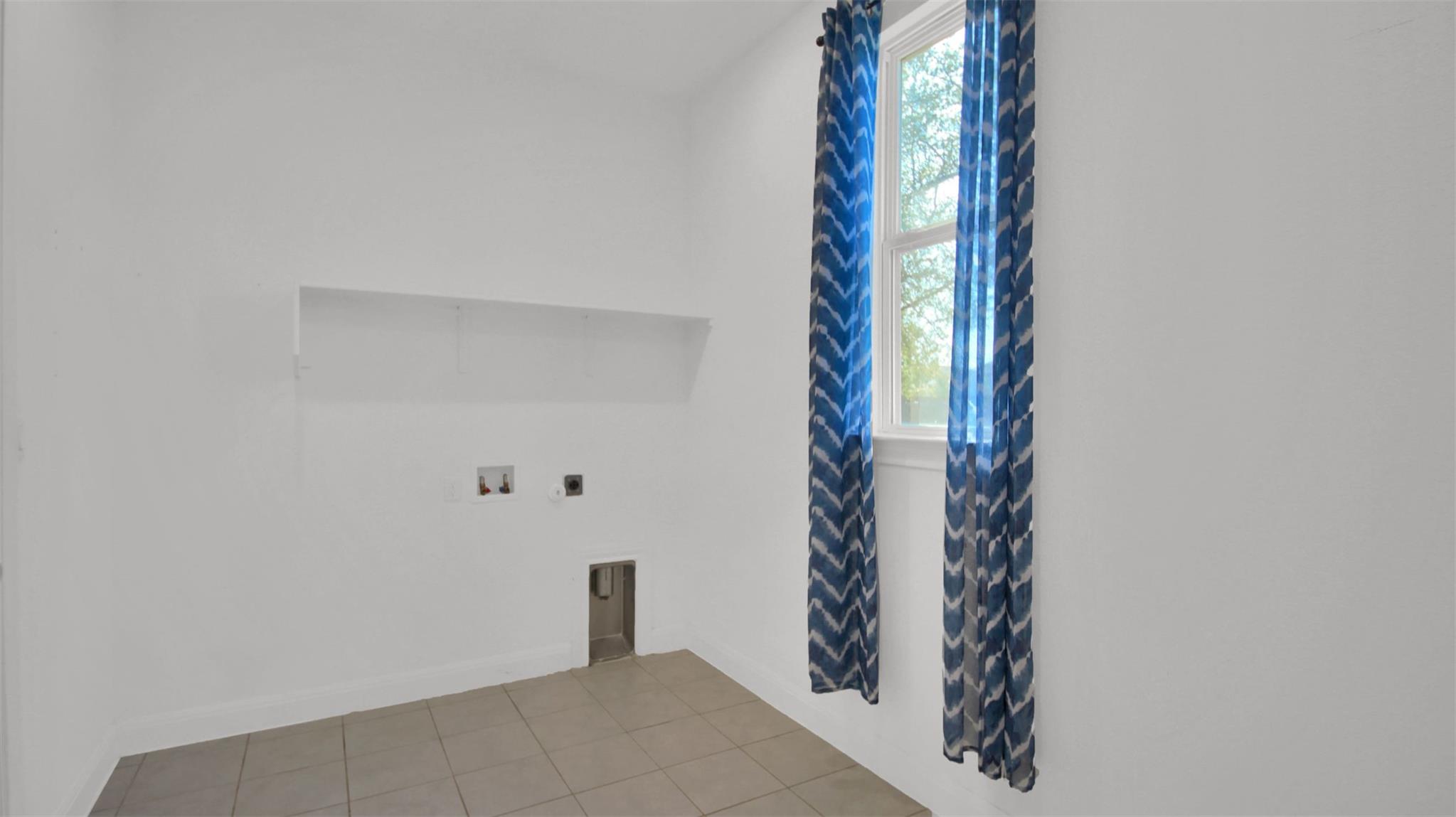 305 Verbena Dr, Marble Falls, TX 78654