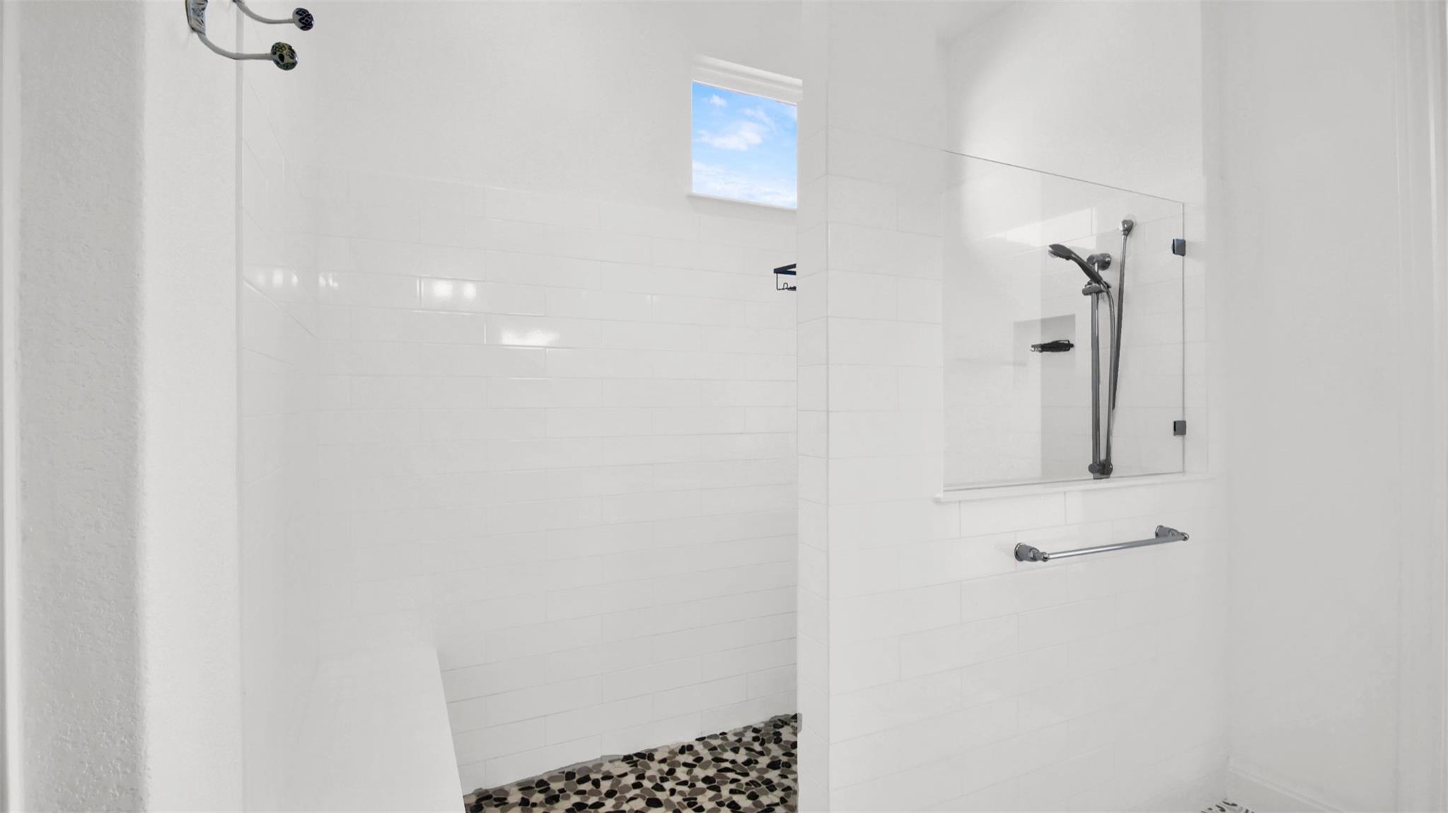 305 Verbena Dr, Marble Falls, TX 78654