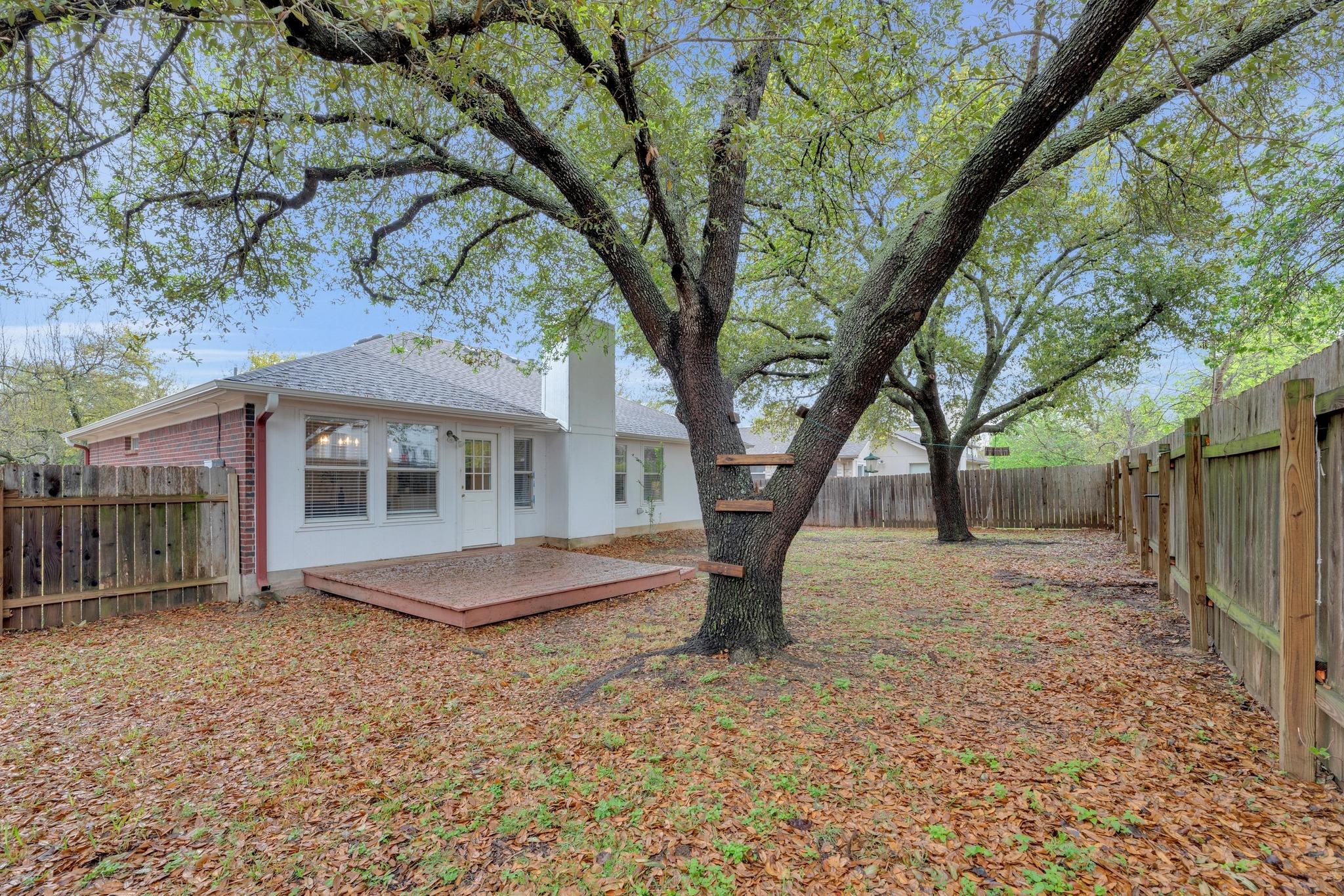 1406 Quicksilver St, Round Rock, TX 78665