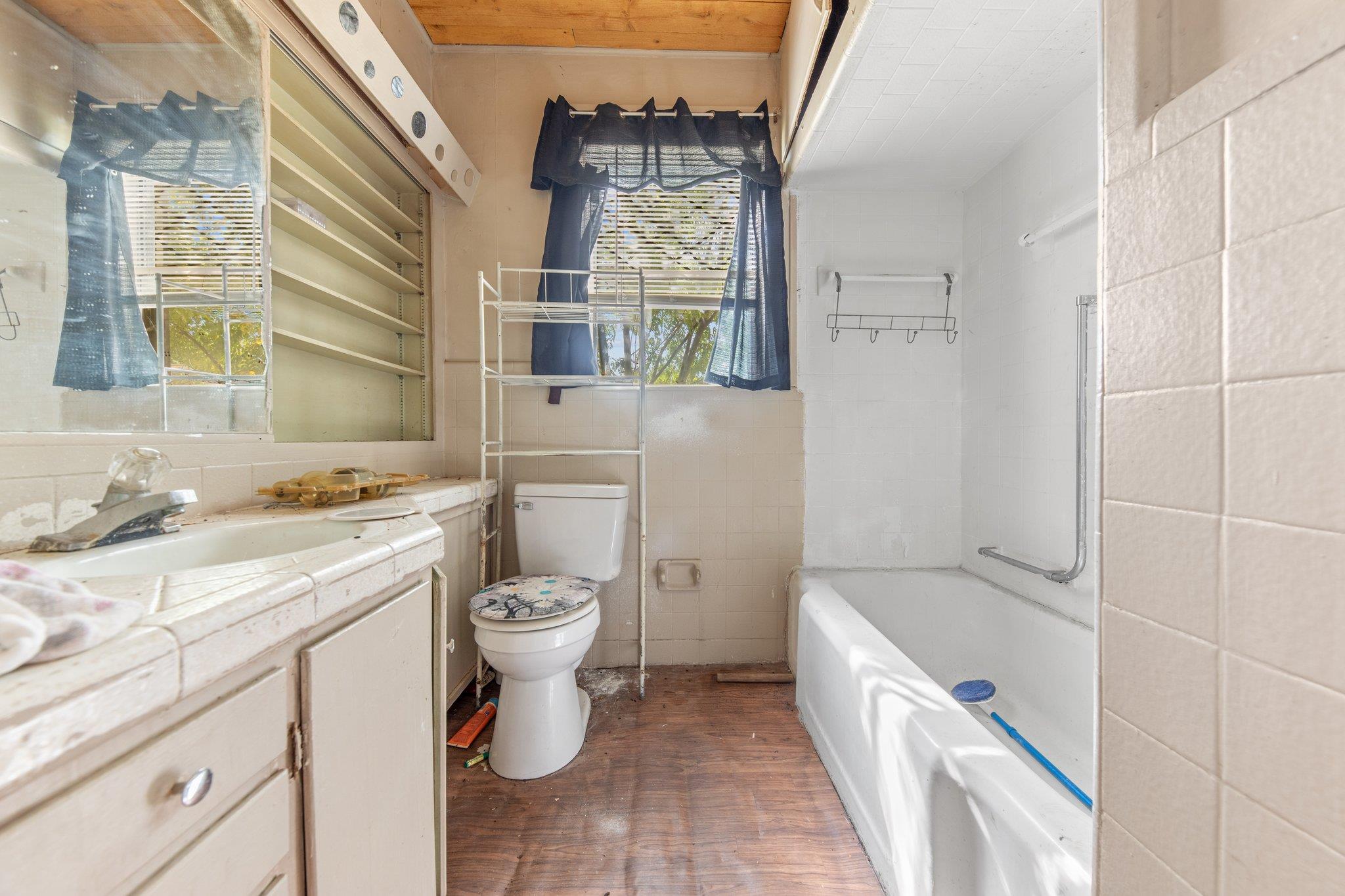 103 E Avenue H, Buckholts, TX 76518