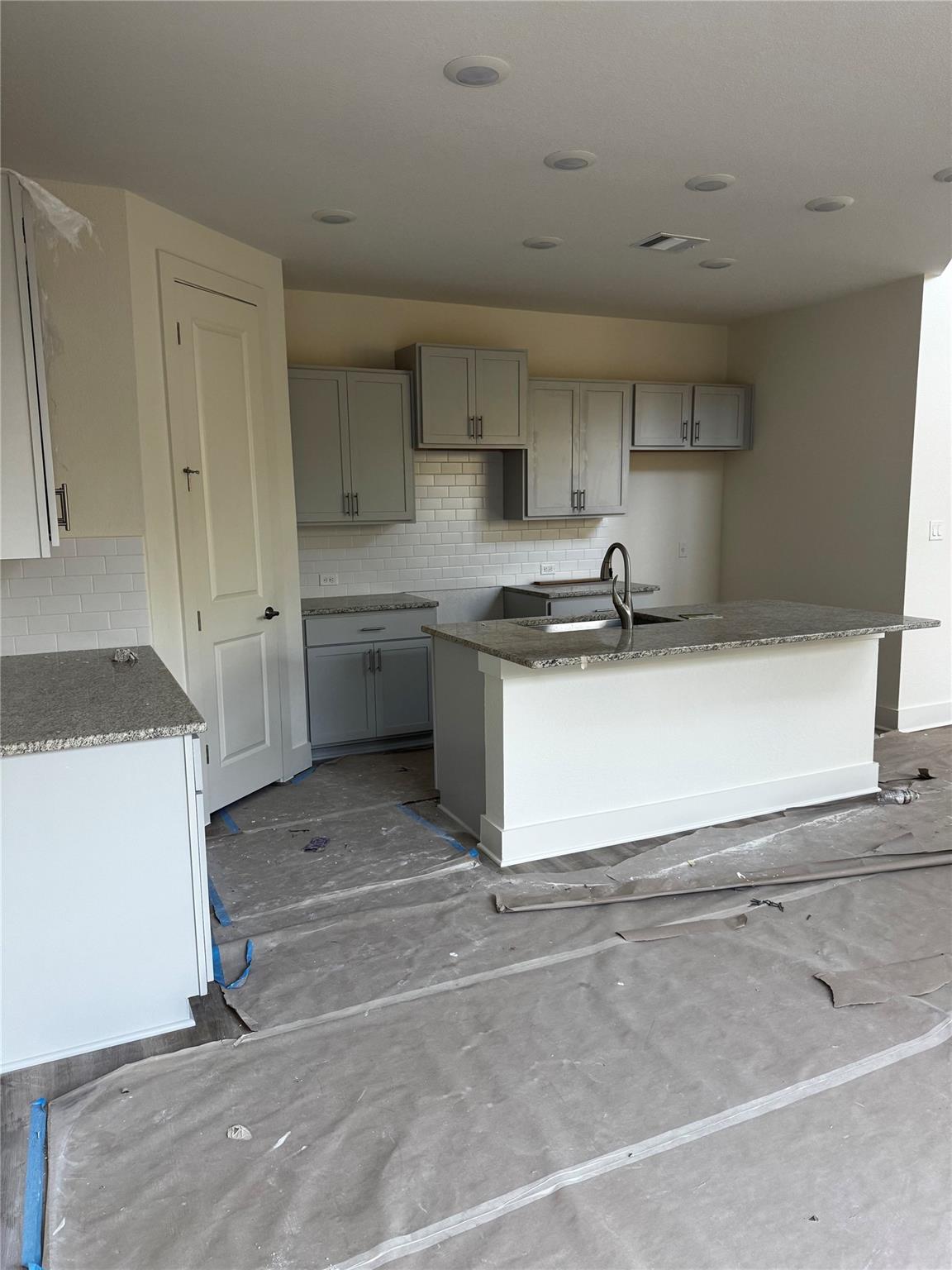 20110 Lee Ln, Lago Vista, TX 78645