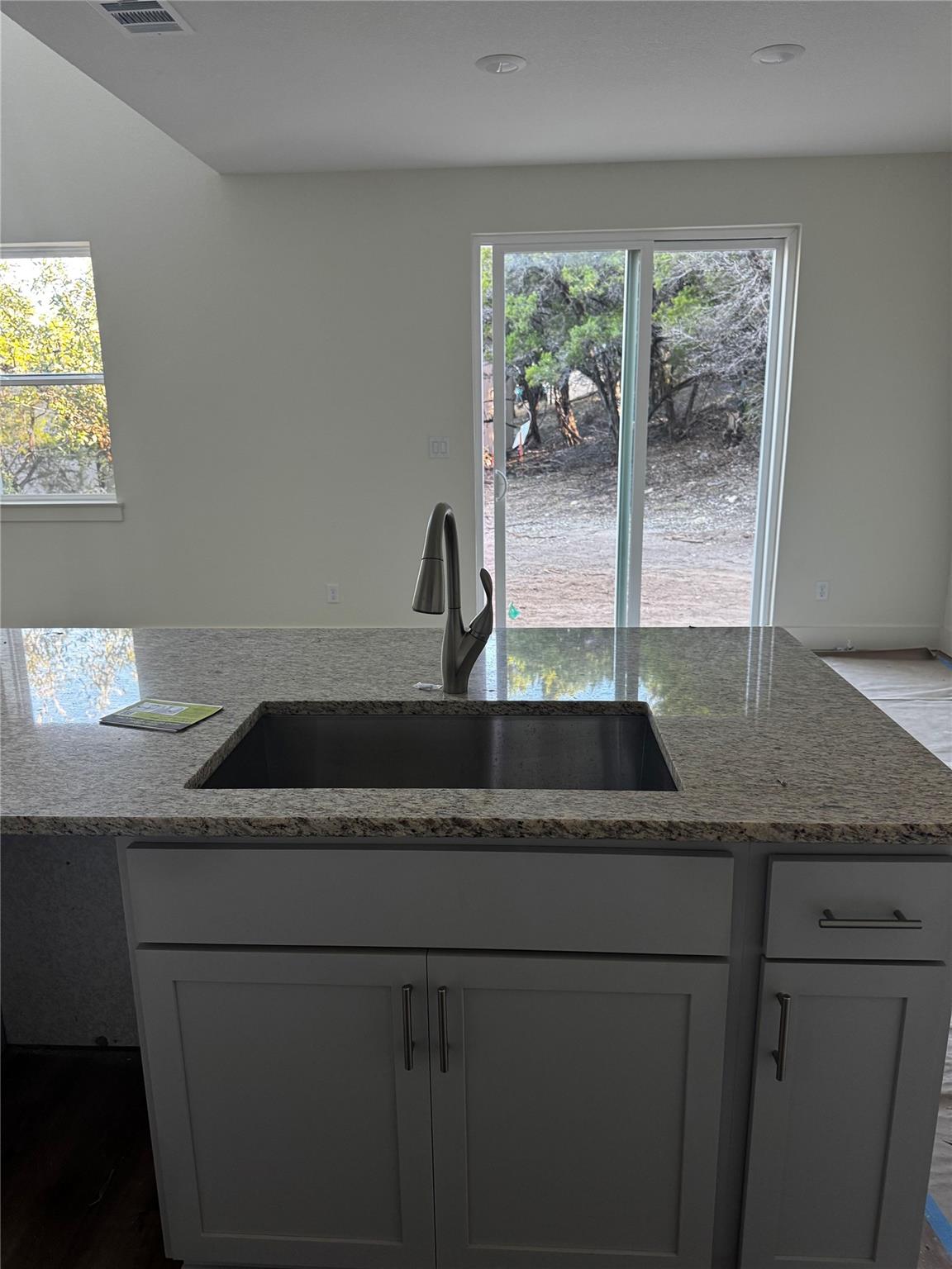 20110 Lee Ln, Lago Vista, TX 78645