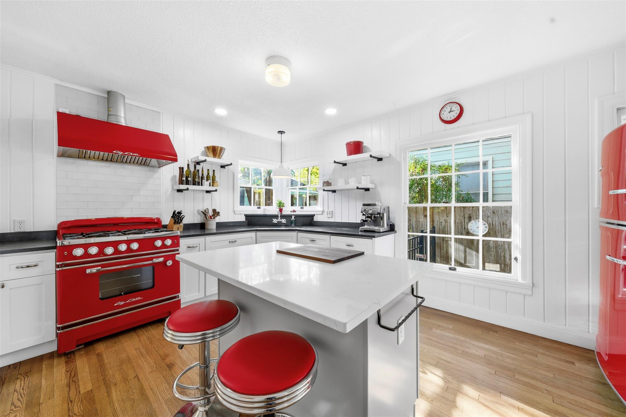 811 E 45th St, Austin, TX 78751