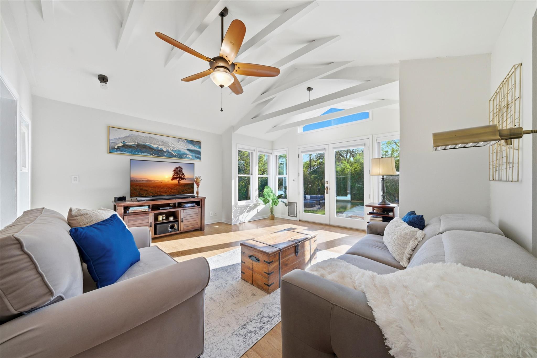 811 E 45th St, Austin, TX 78751