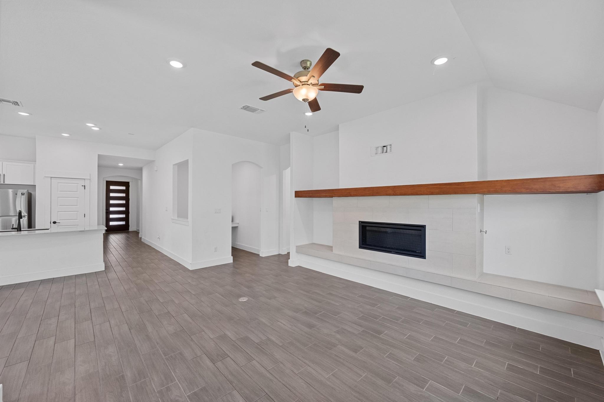 22309 Coyote Cave Trl, Spicewood, TX 78669