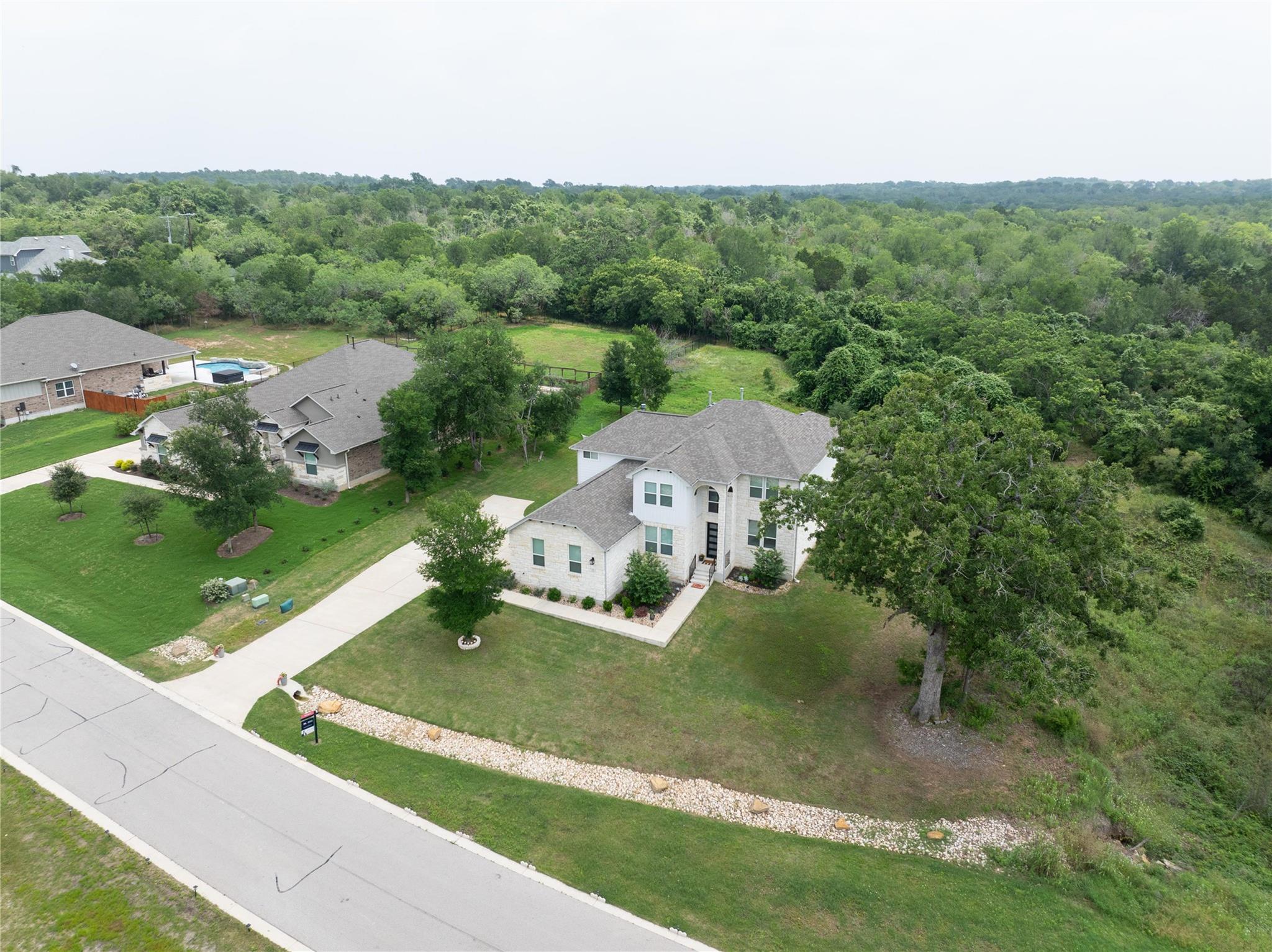 121 Black Talon Ln, Cedar Creek, TX 78612