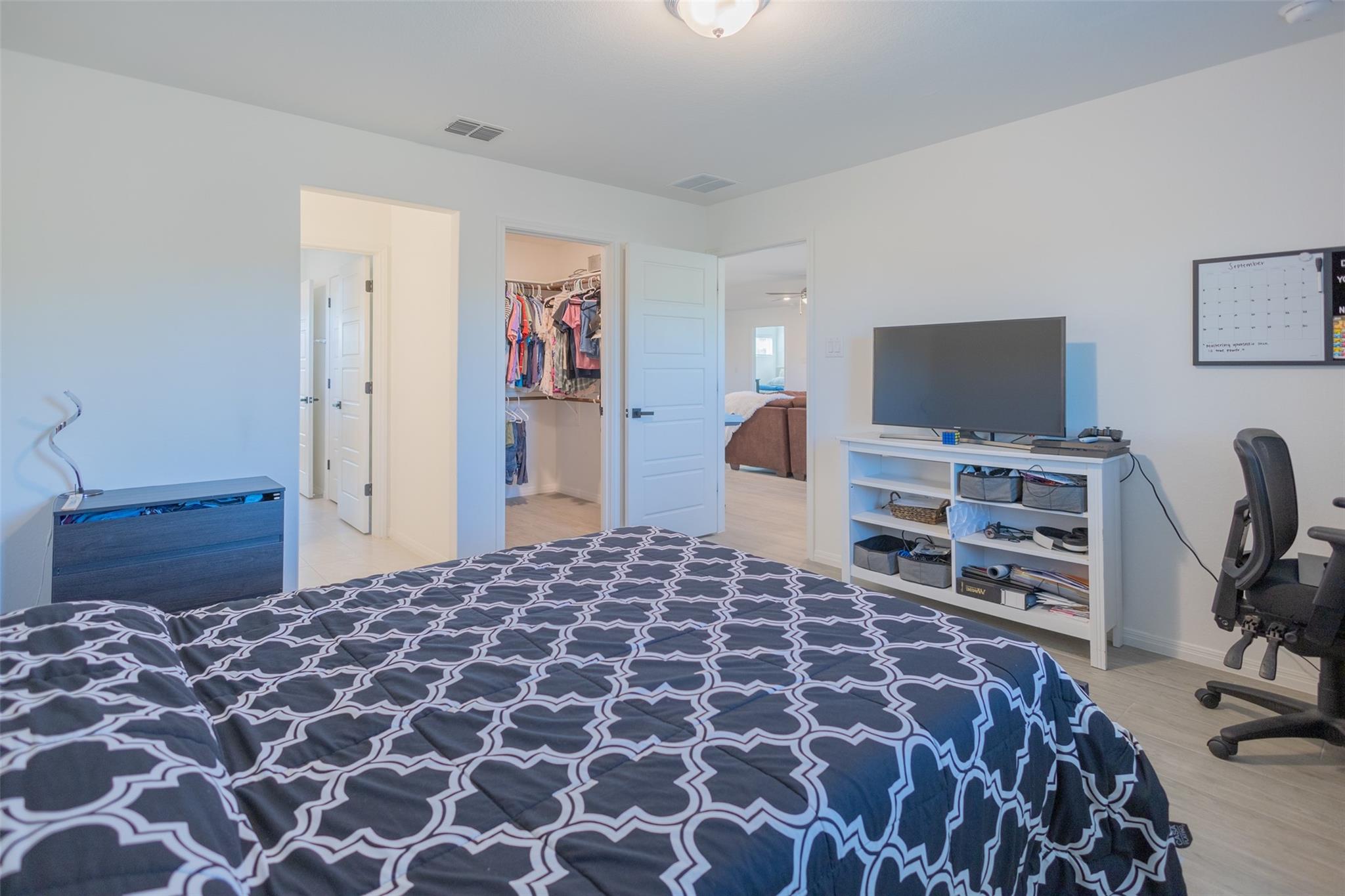 121 Black Talon Ln, Cedar Creek, TX 78612