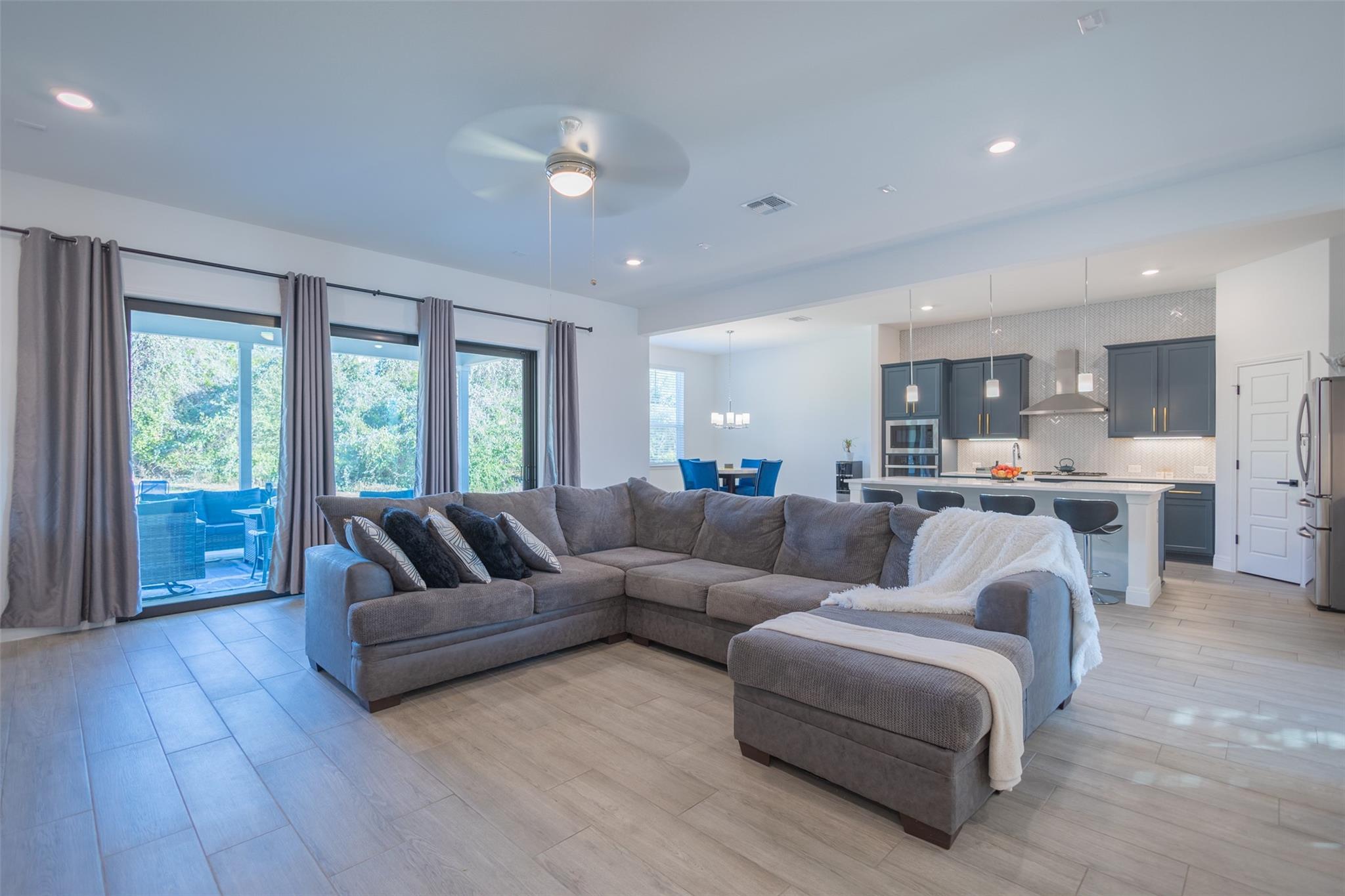 121 Black Talon Ln, Cedar Creek, TX 78612