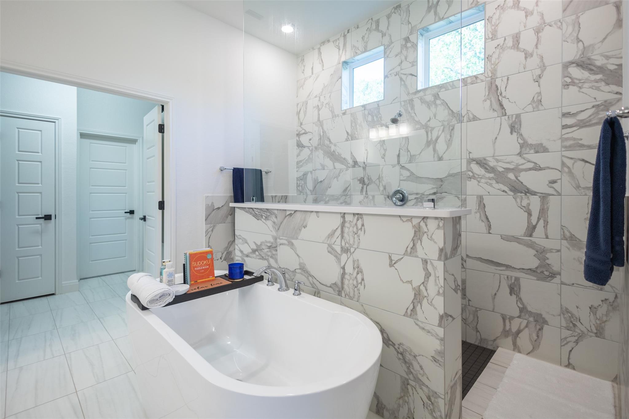 121 Black Talon Ln, Cedar Creek, TX 78612