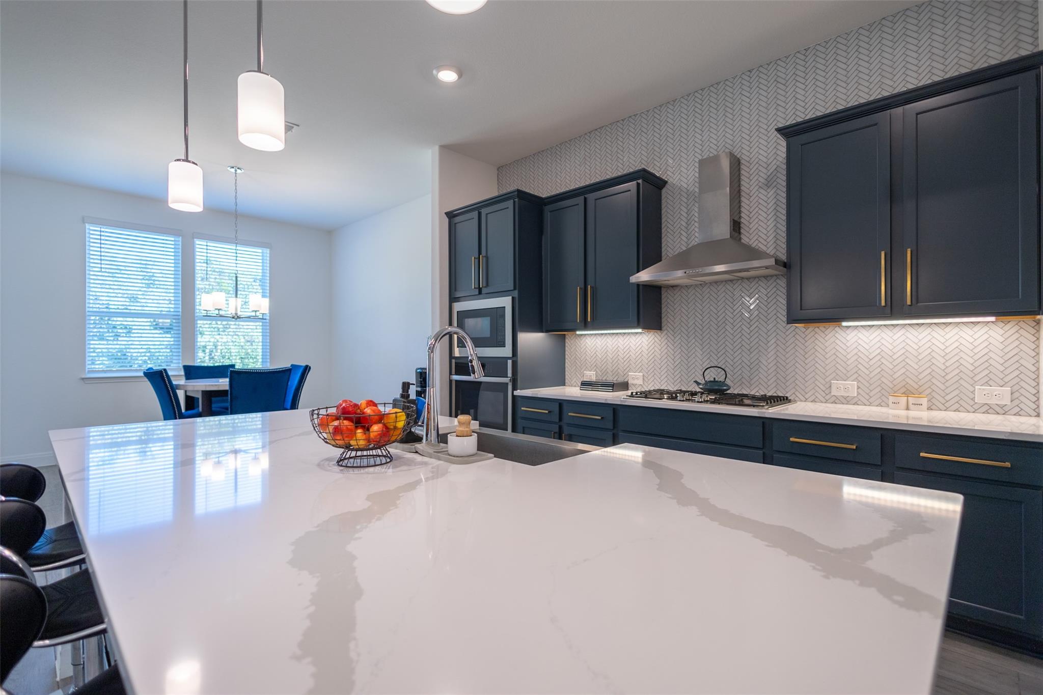 121 Black Talon Ln, Cedar Creek, TX 78612