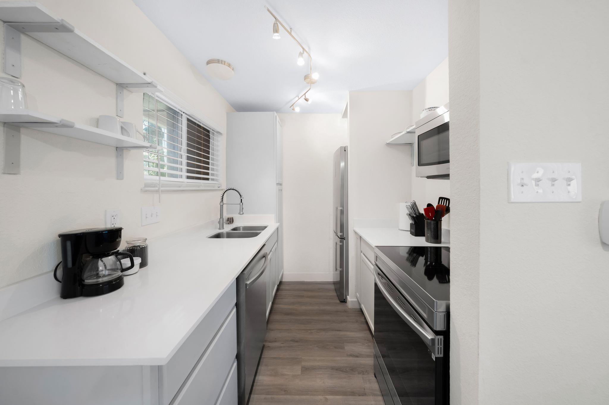 1514 Parker Ln # 107, Austin, TX 78741