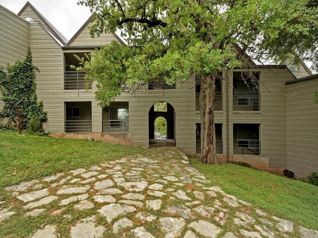 1514 Parker Ln # 107, Austin, TX 78741