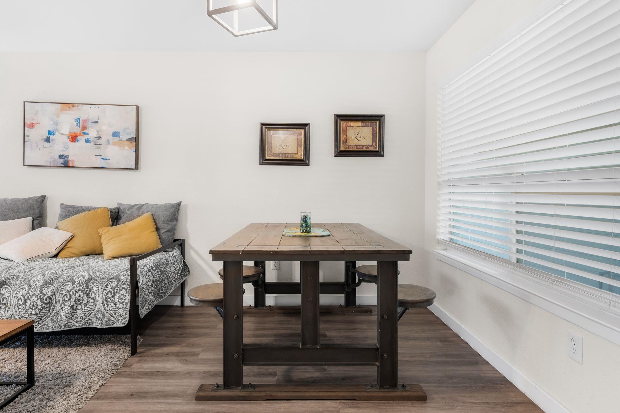 1514 Parker Ln # 107, Austin, TX 78741