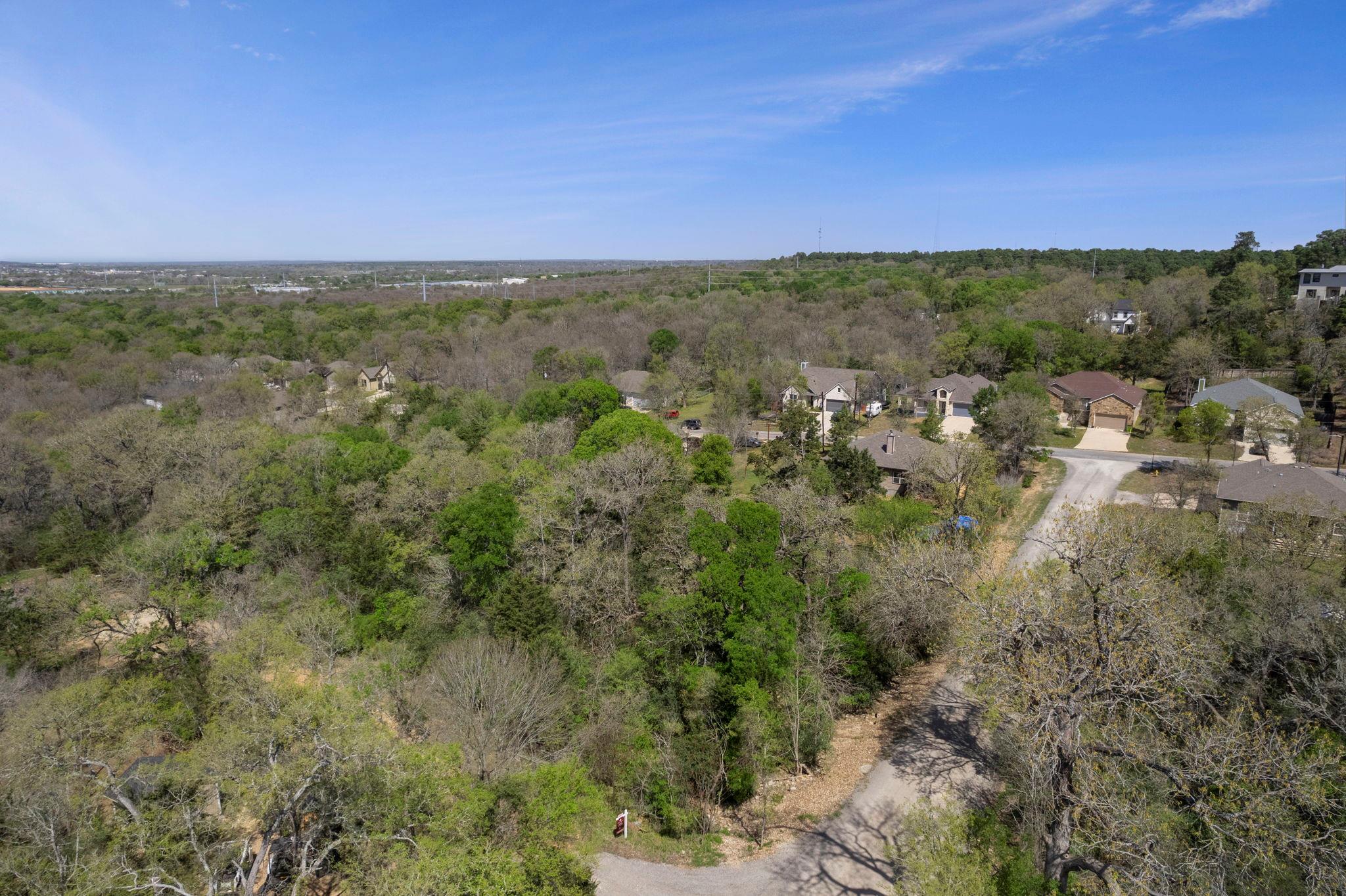 106 Kauloo Ct, Bastrop, TX 78602