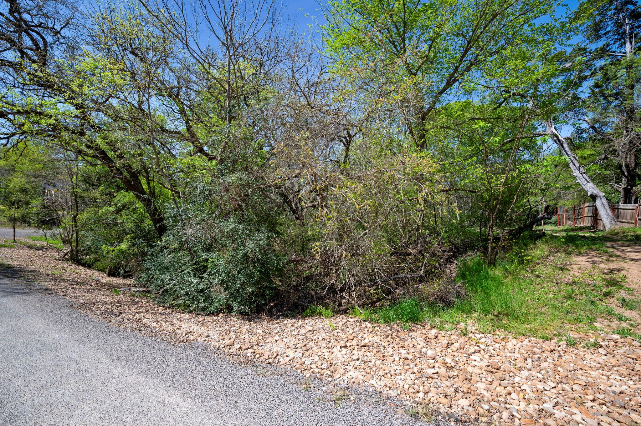 106 Kauloo Ct, Bastrop, TX 78602