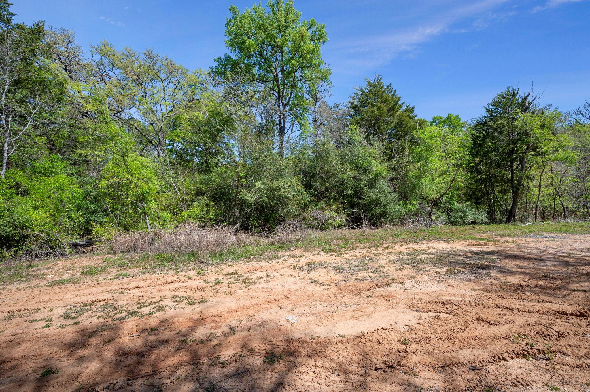 106 Kauloo Ct, Bastrop, TX 78602