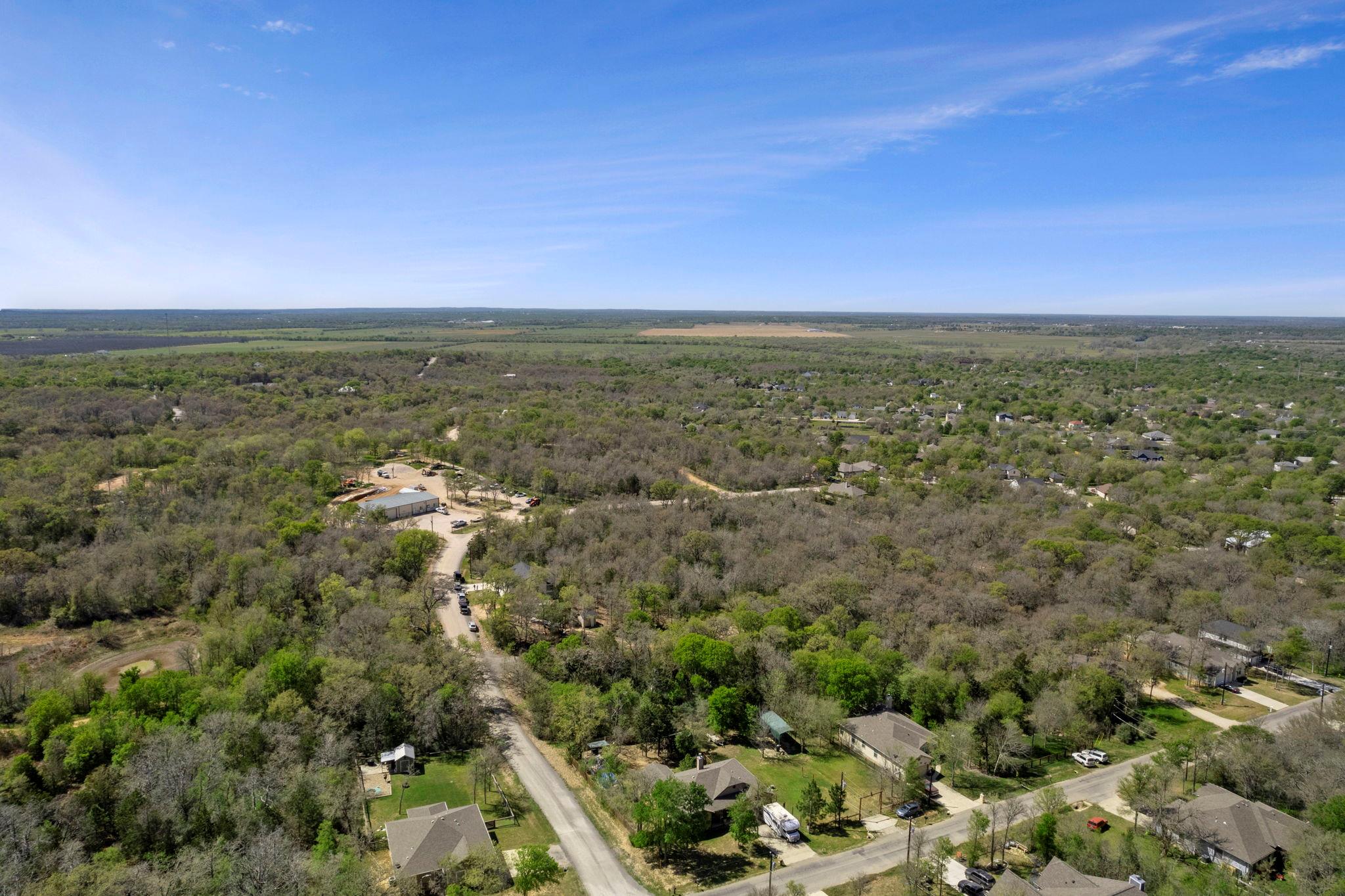 106 Kauloo Ct, Bastrop, TX 78602