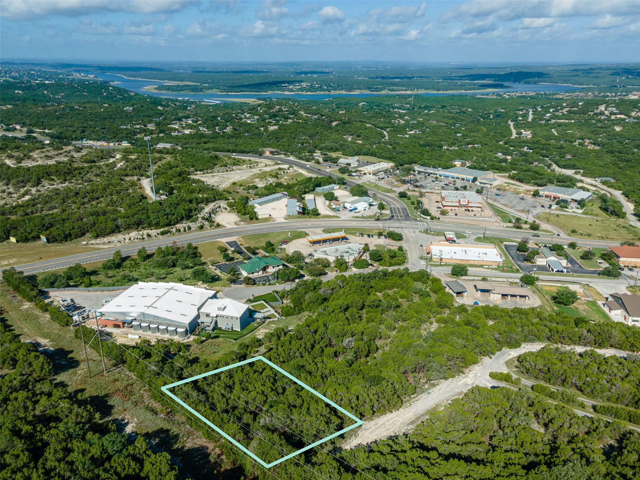 7900 Arapaho Trl, Lago Vista, TX 78645