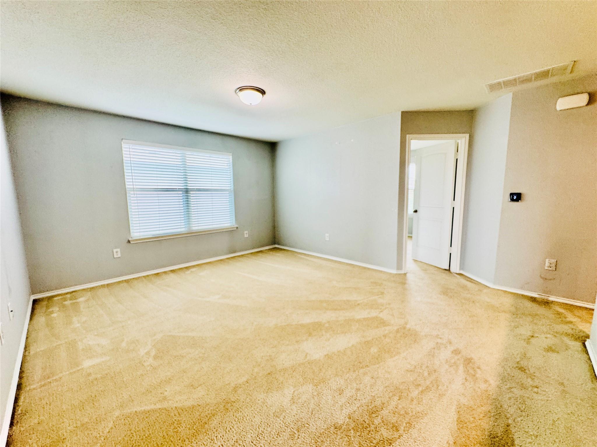 811 Solitude Dr, Pflugerville, TX 78660