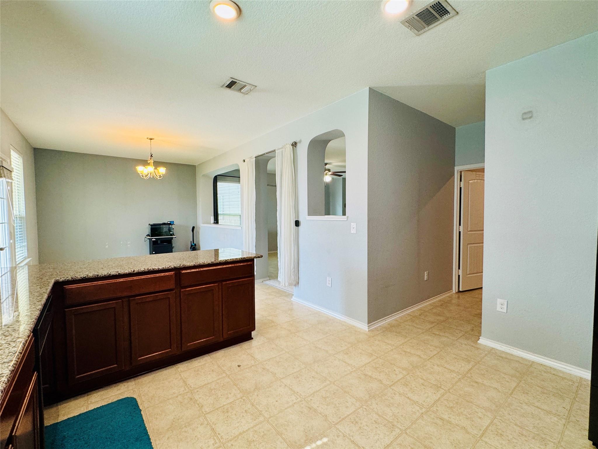 811 Solitude Dr, Pflugerville, TX 78660