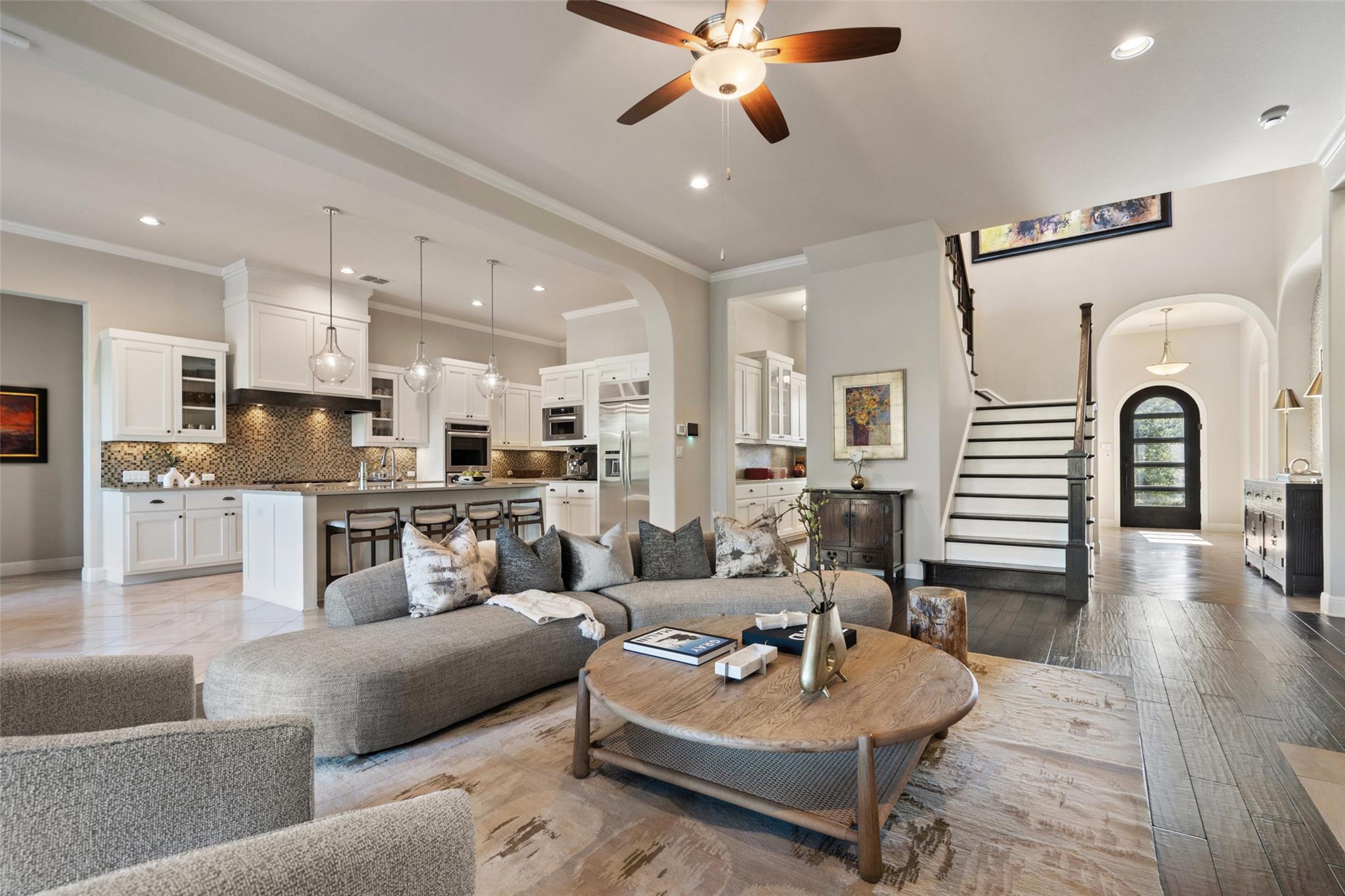 6121 Osceola Trl, Austin, TX 78738