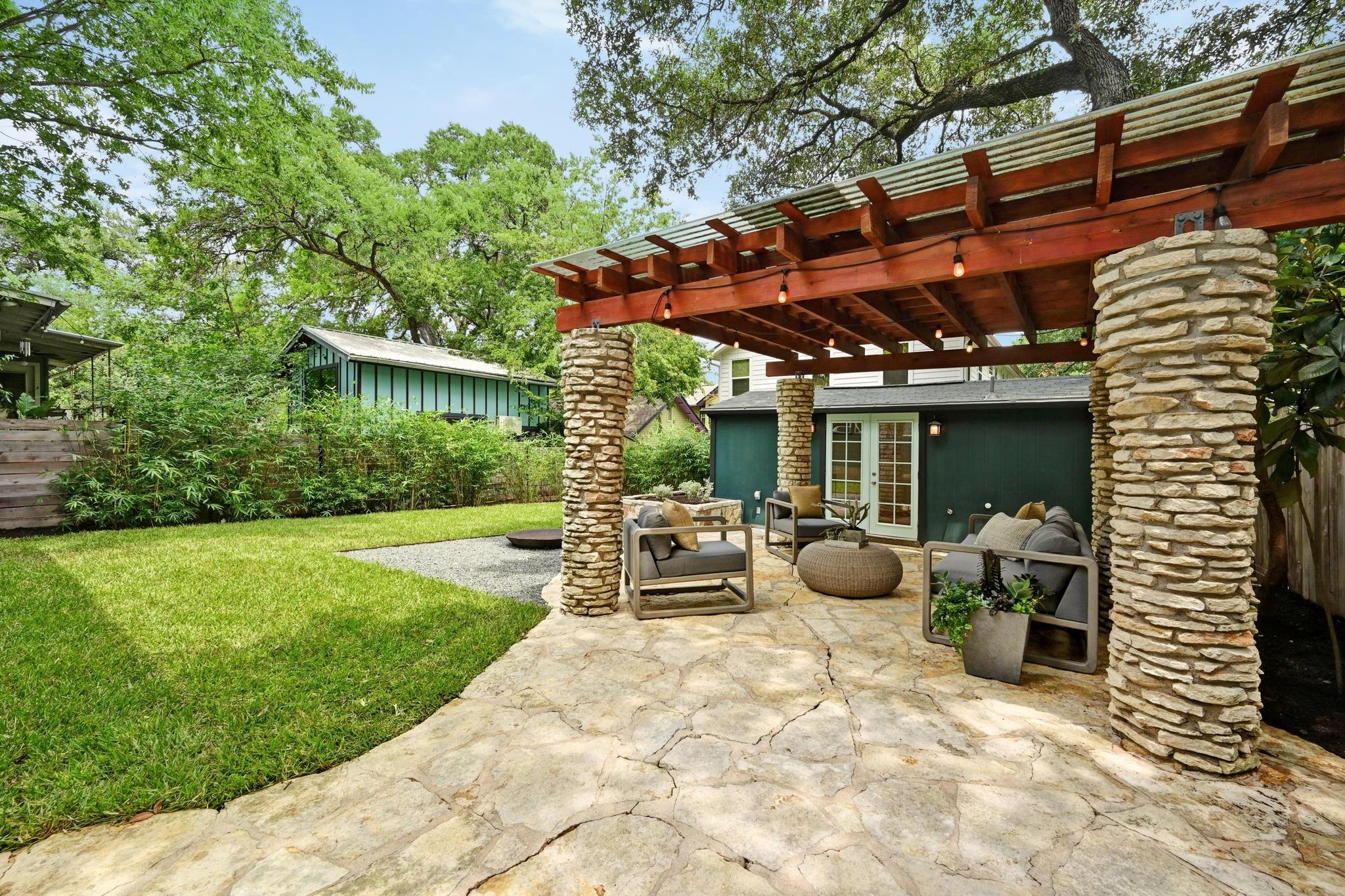 803 Jessie St, Austin, TX 78704