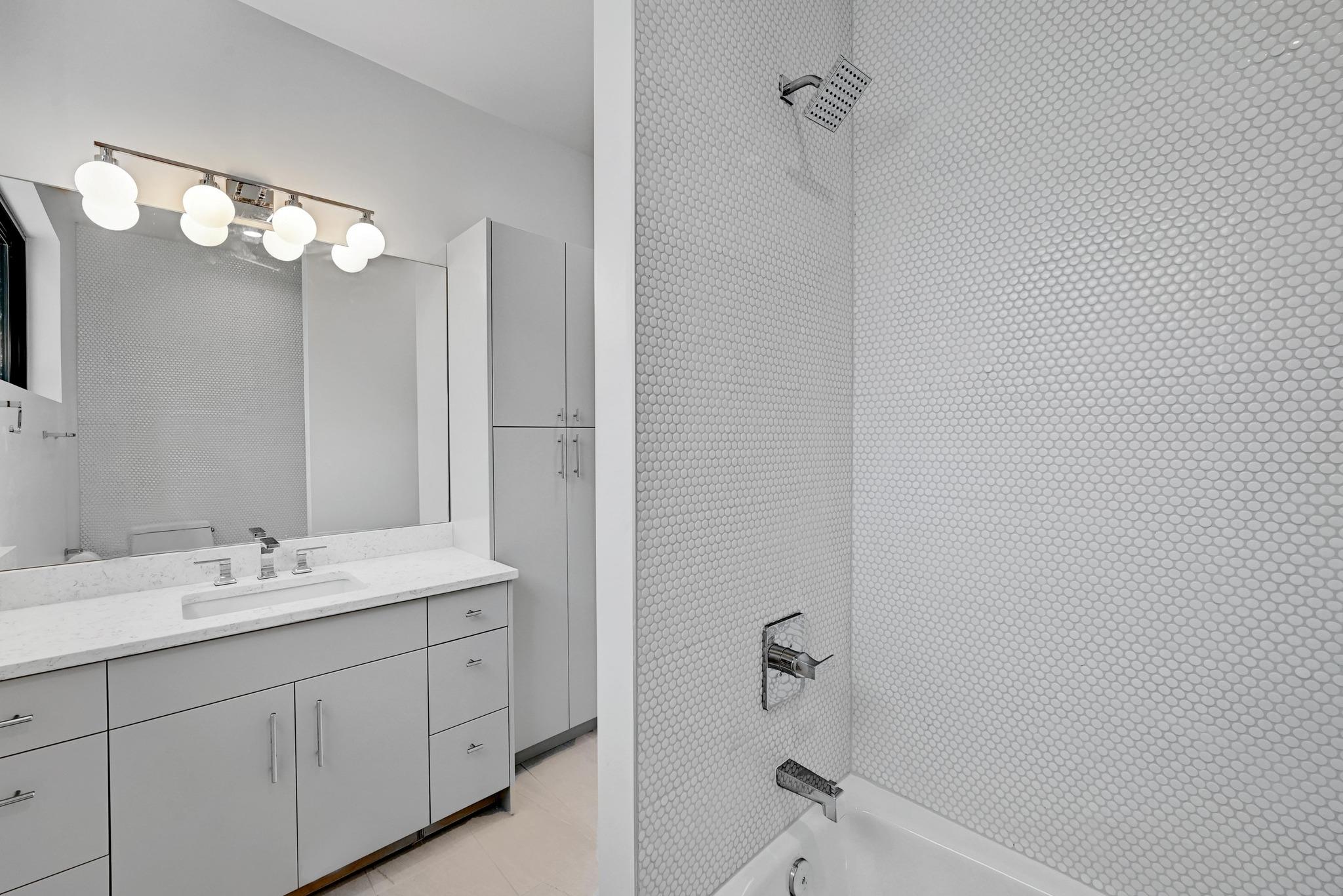 2001 Circle Haven, Austin, TX 78741