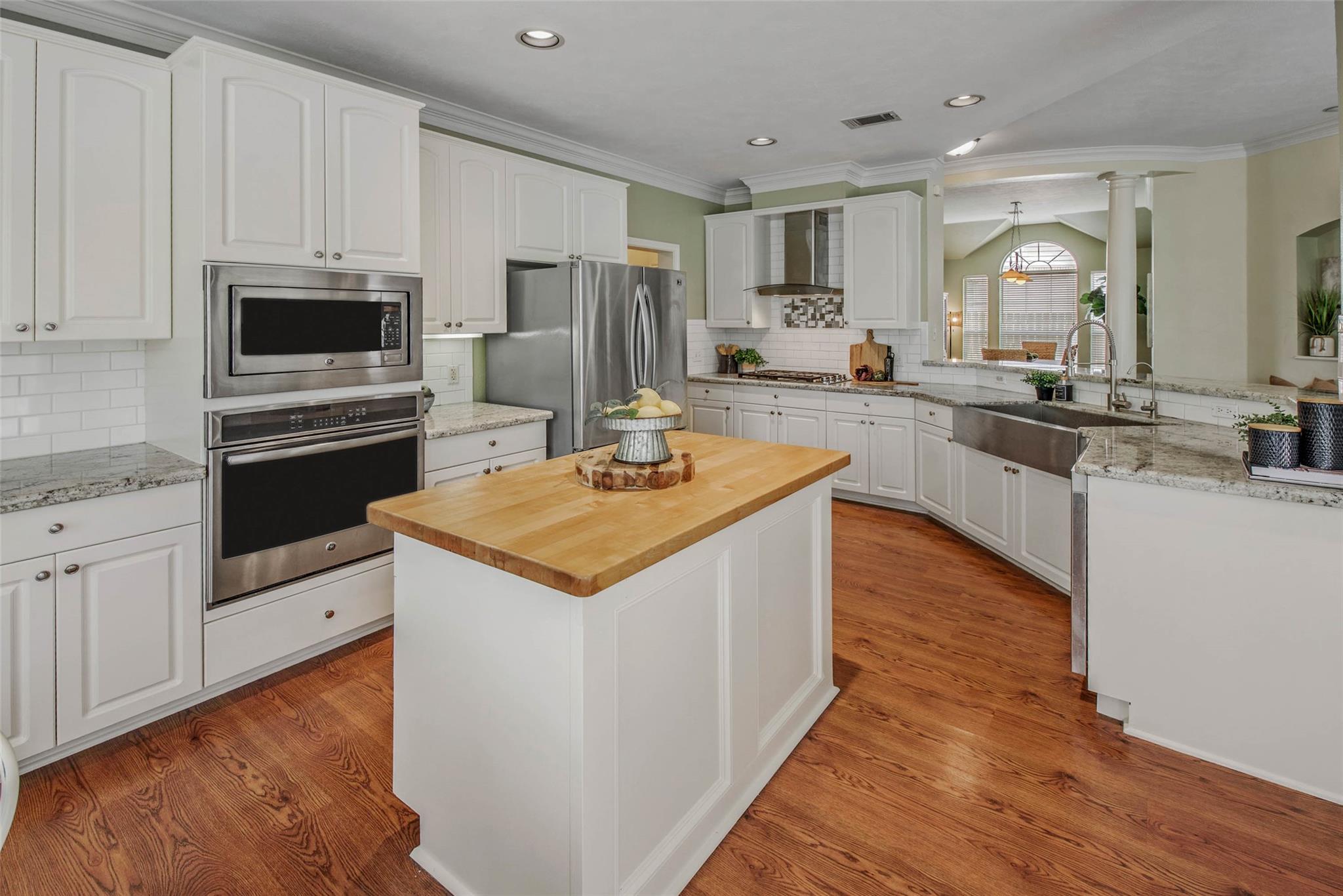 6208 Cromwell Ct, Bryan, TX 77802