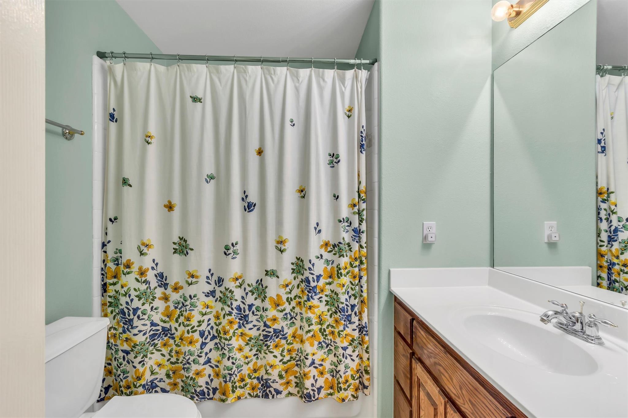 3820 Lagoona Dr, Round Rock, TX 78681