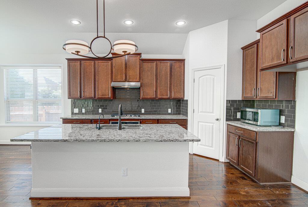 5617 Rio Chama Cv, Austin, TX 78738