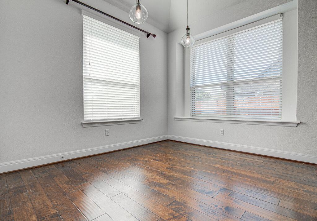 5617 Rio Chama Cv, Austin, TX 78738