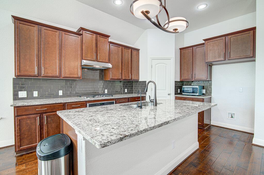 5617 Rio Chama Cv, Austin, TX 78738
