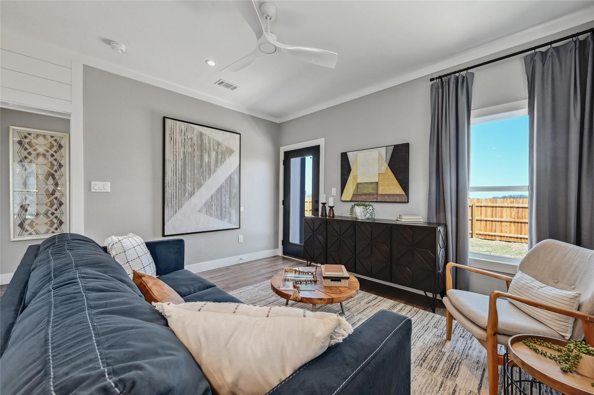 2017 Applewood Dr, Lockhart, TX 78644